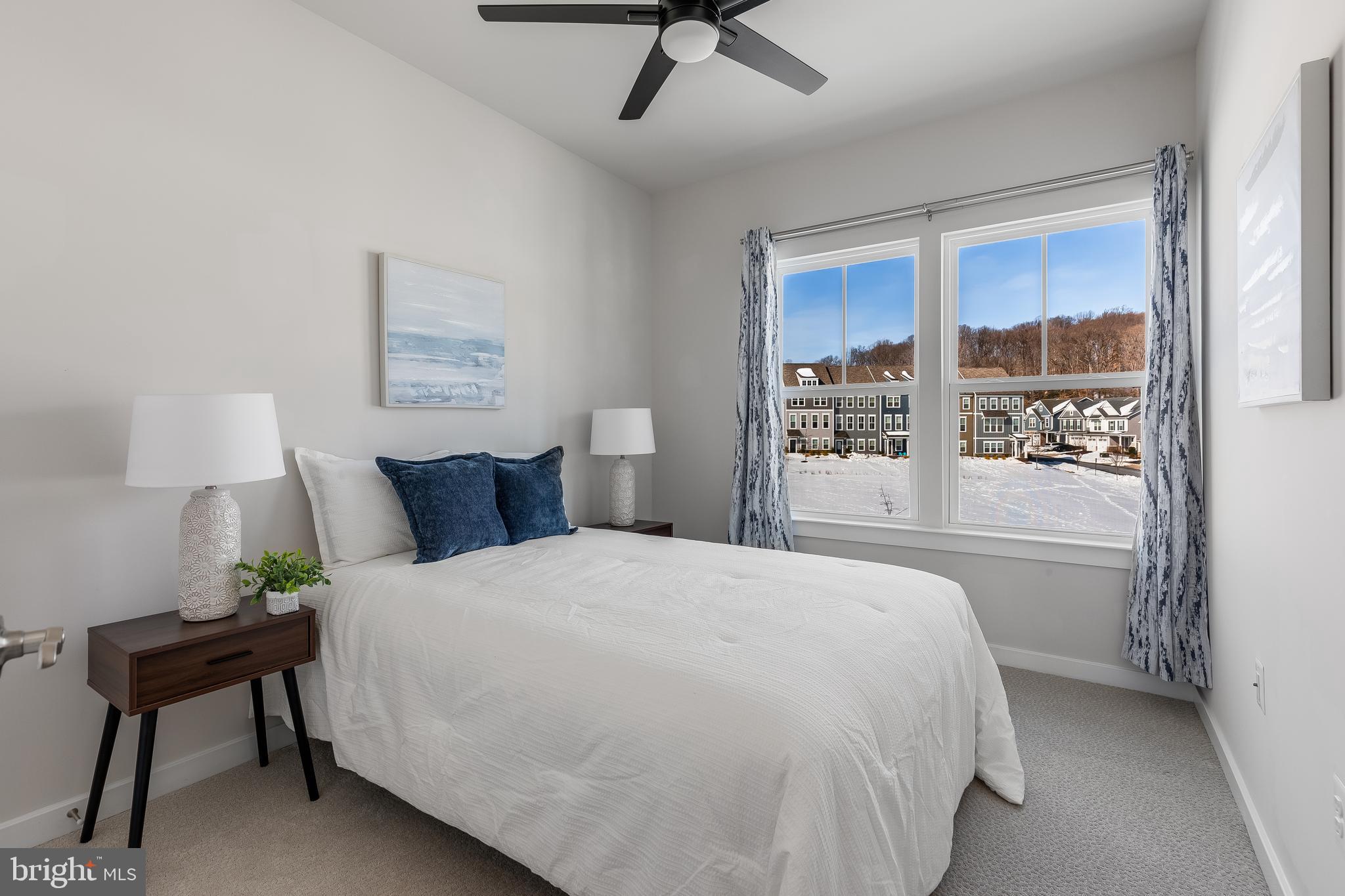 POTOMAC SHORES - Residential