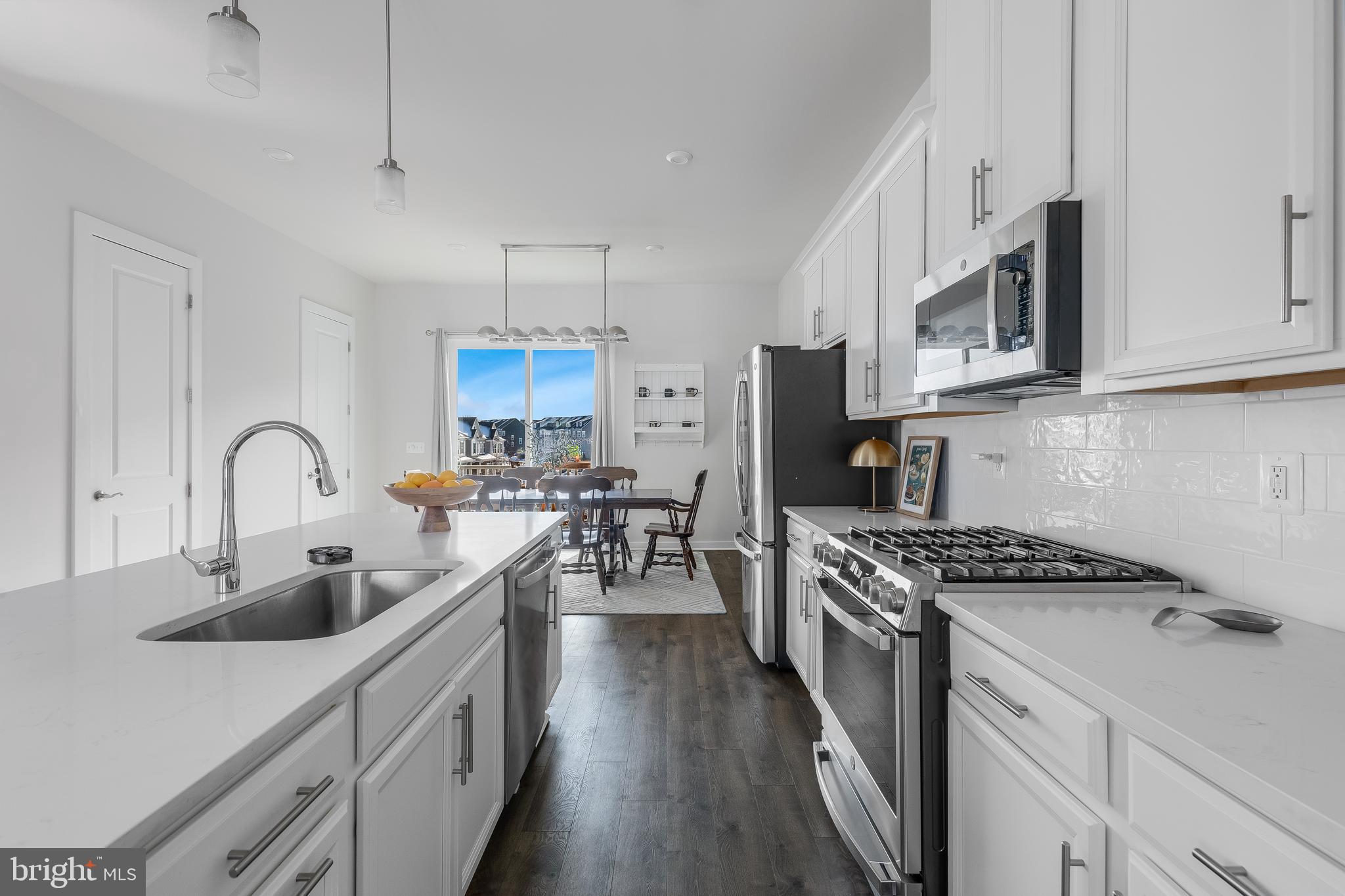 POTOMAC SHORES - Residential