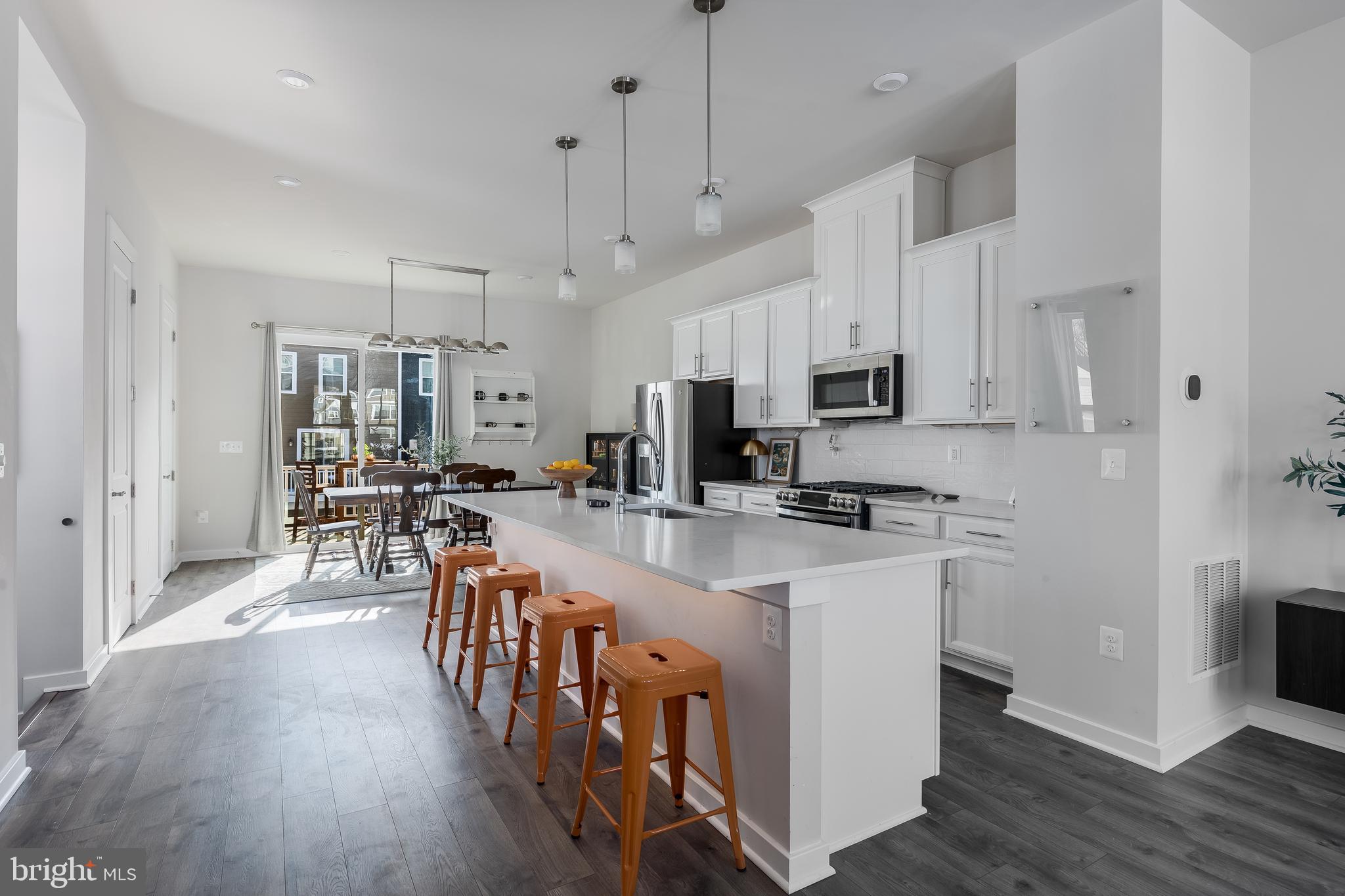 POTOMAC SHORES - Residential