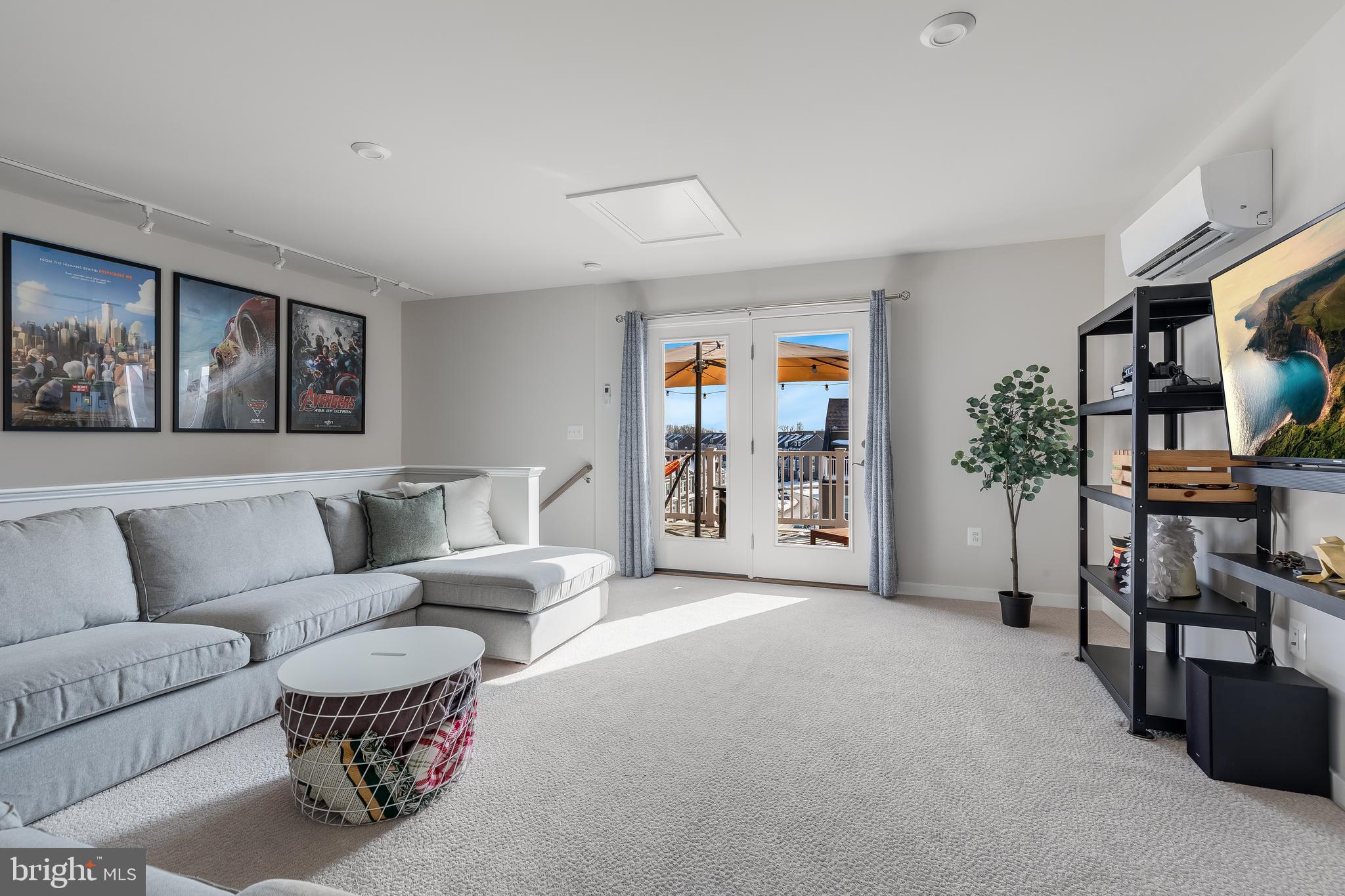 POTOMAC SHORES - Residential