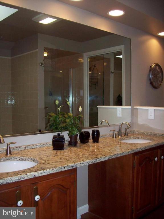 CHESTNUT VALLEY - Residential