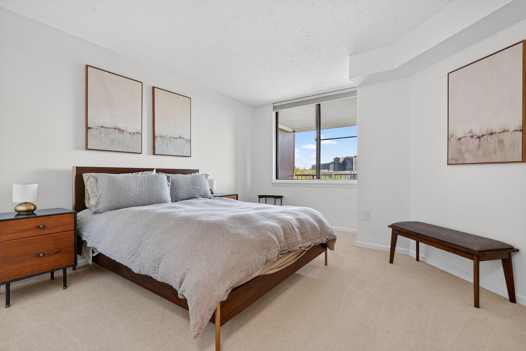 GROSVENOR PARK TOWNHOME CONDOMINIUMS - Residential