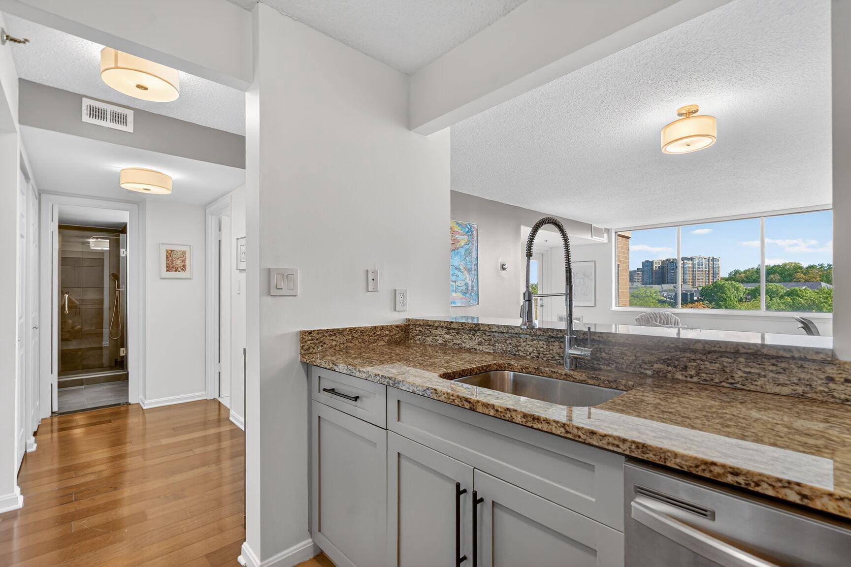 GROSVENOR PARK TOWNHOME CONDOMINIUMS - Residential