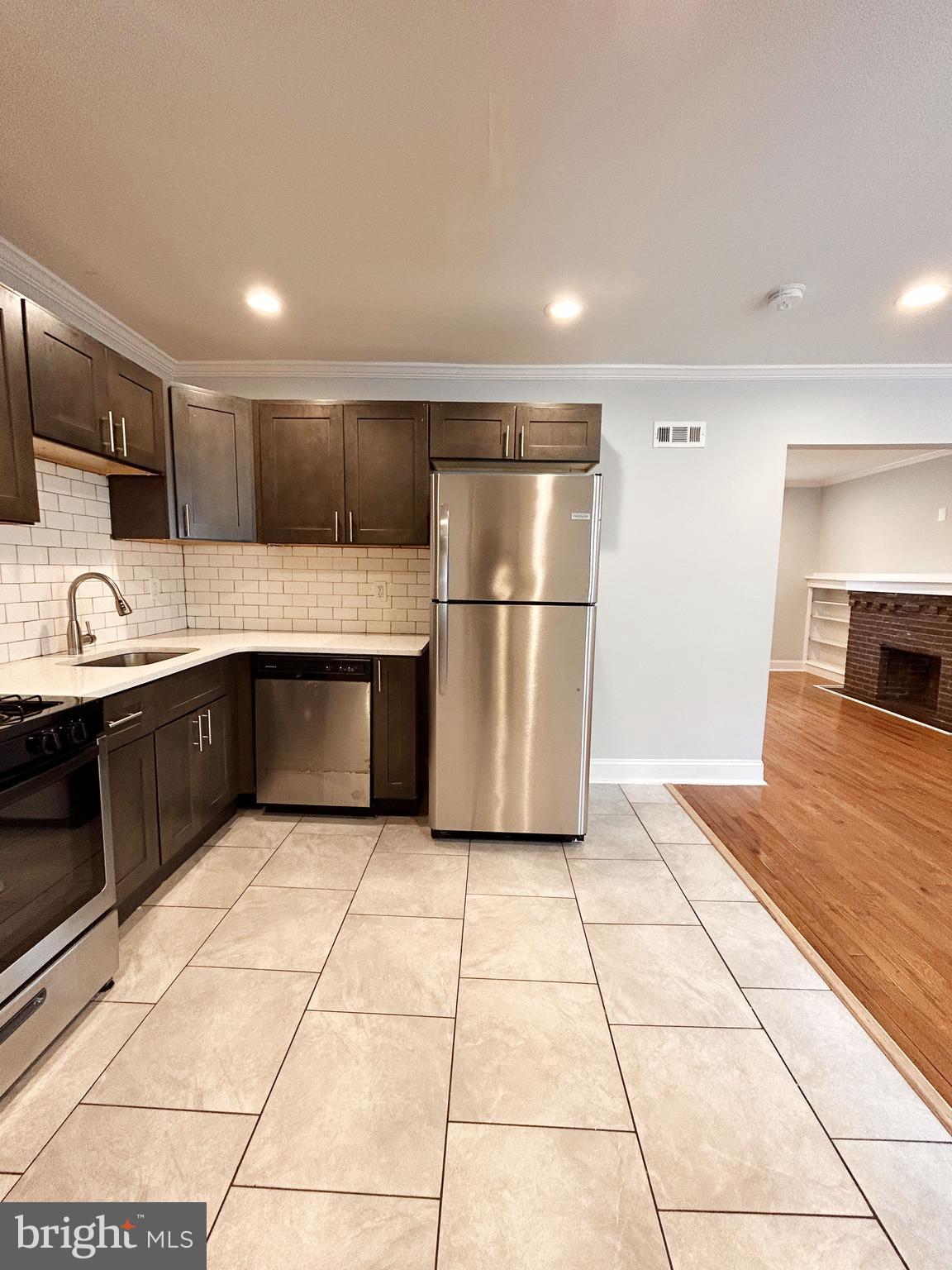 OGONTZ - Residential Lease