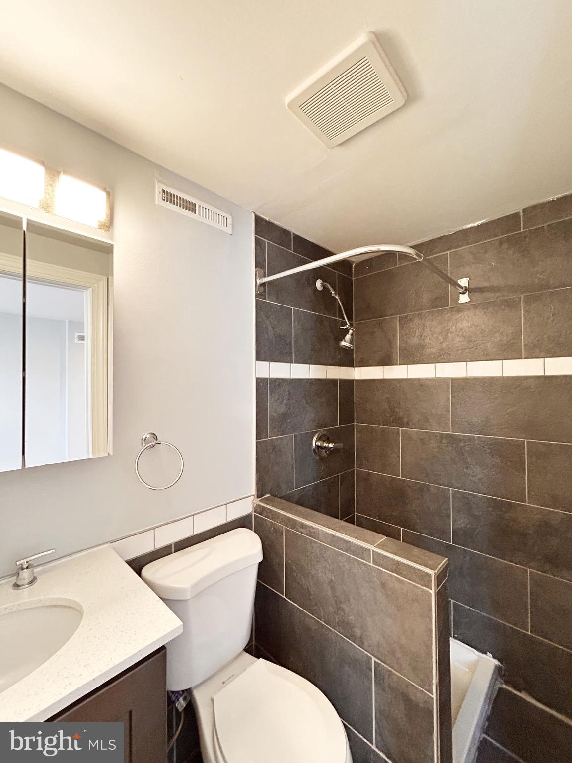 OGONTZ - Residential Lease