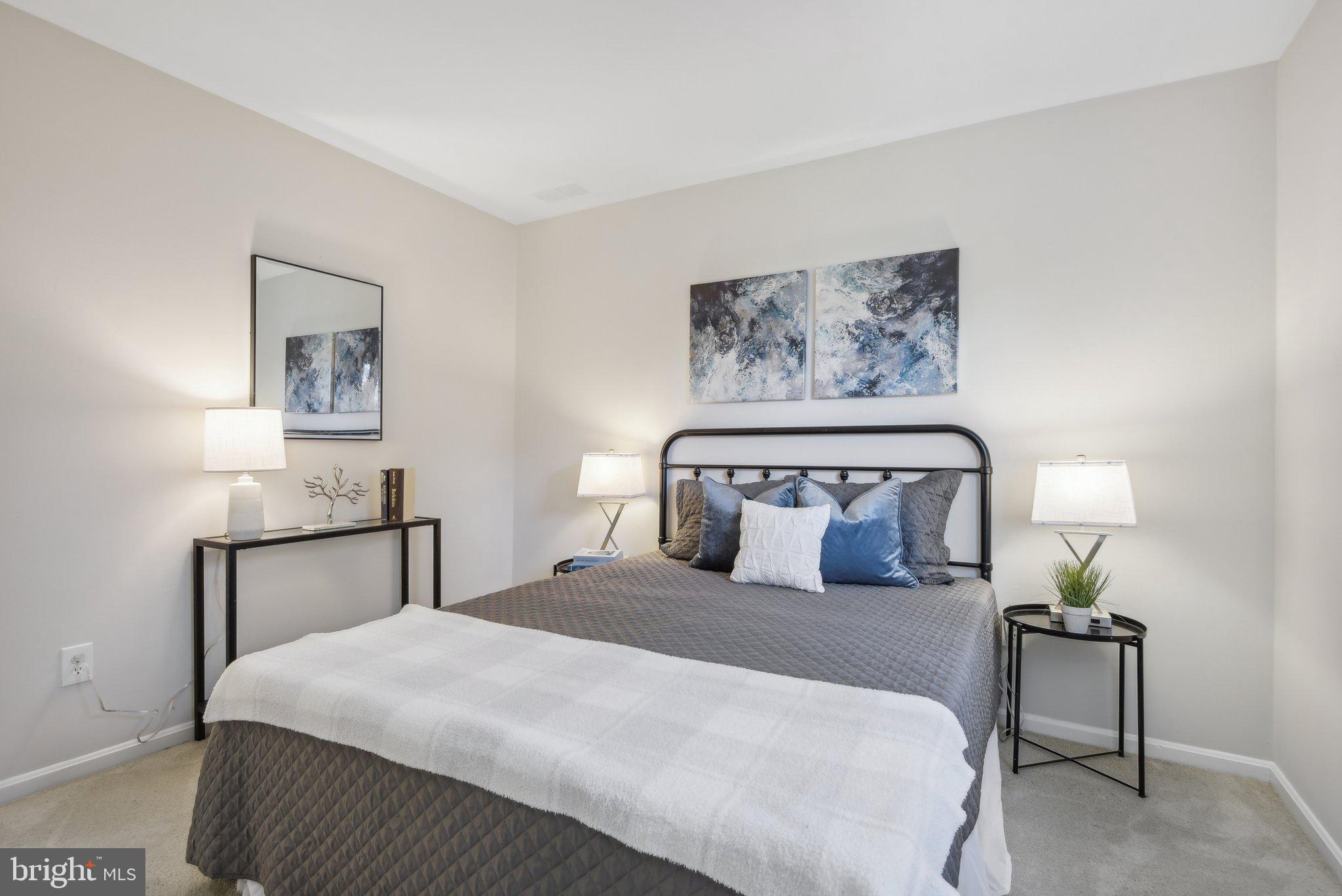 KENWOOD FOREST - Residential