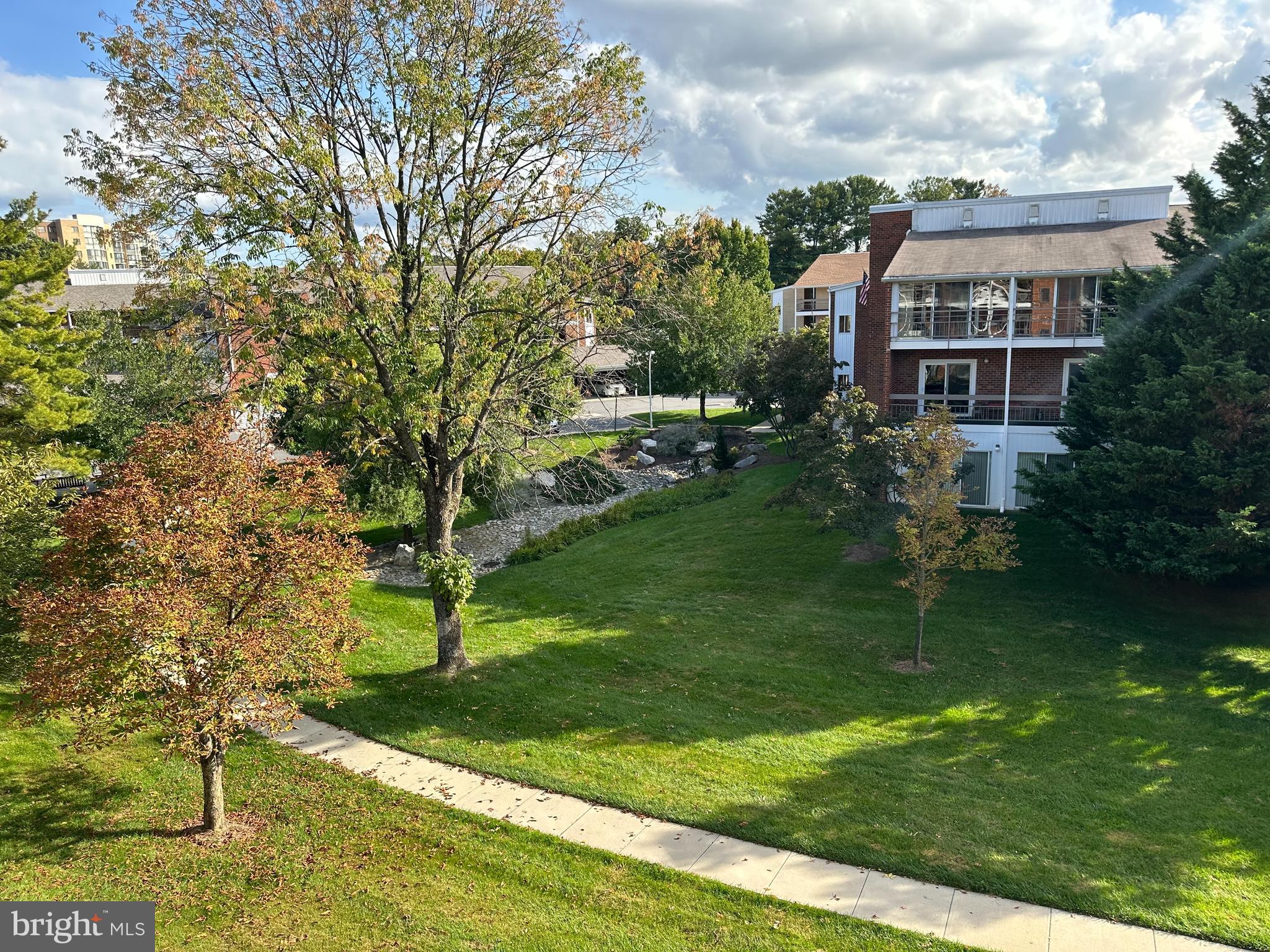 ROSSMOOR MUTUAL - Residential