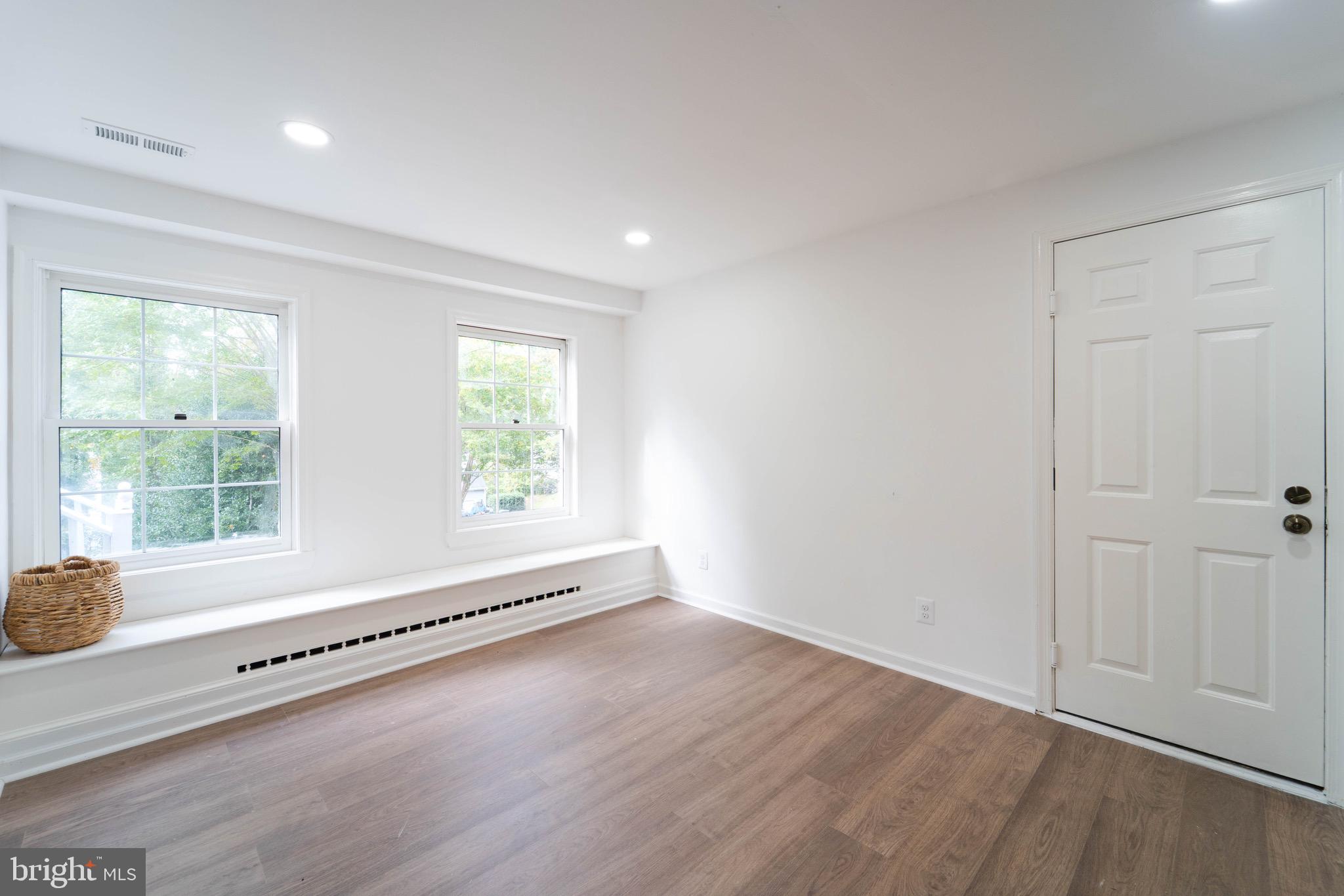 AQUIA HARBOUR - Residential Lease