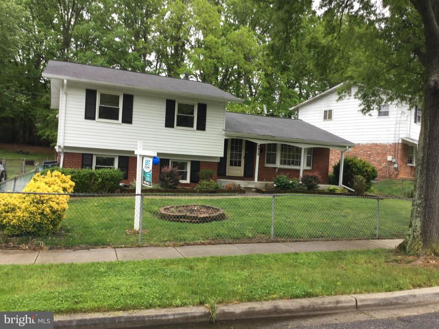 APPROVED SHORT SALE AT LIST PRICE!!!  Let's get this resubmitted and closed. Property shows well!