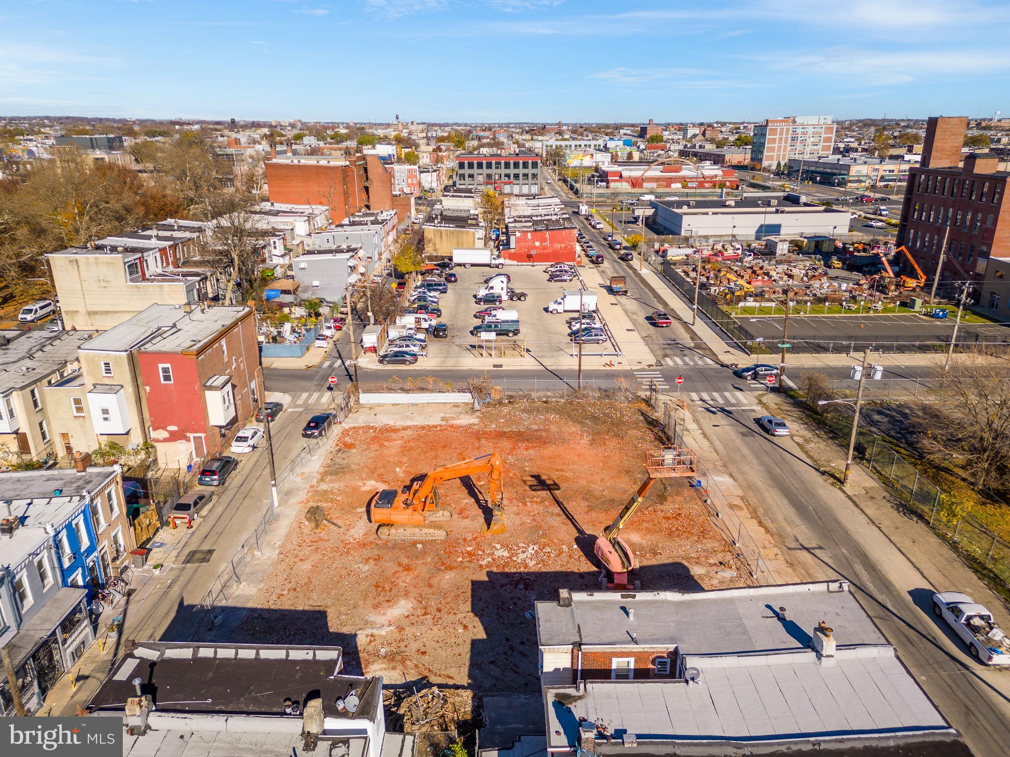 300 W HUNTINGDON STREET