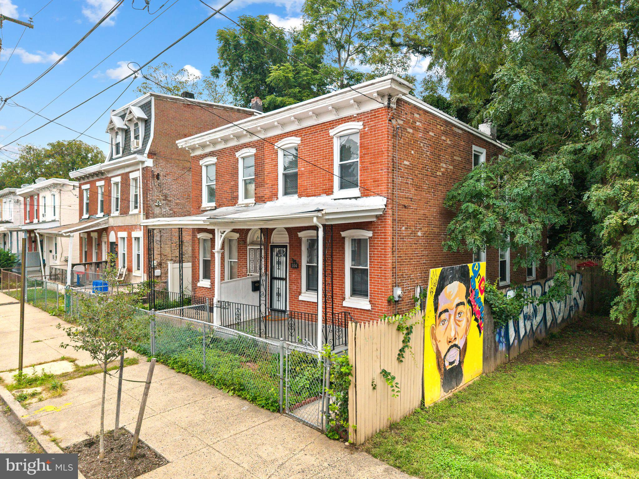 104 E PASTORIUS STREET
