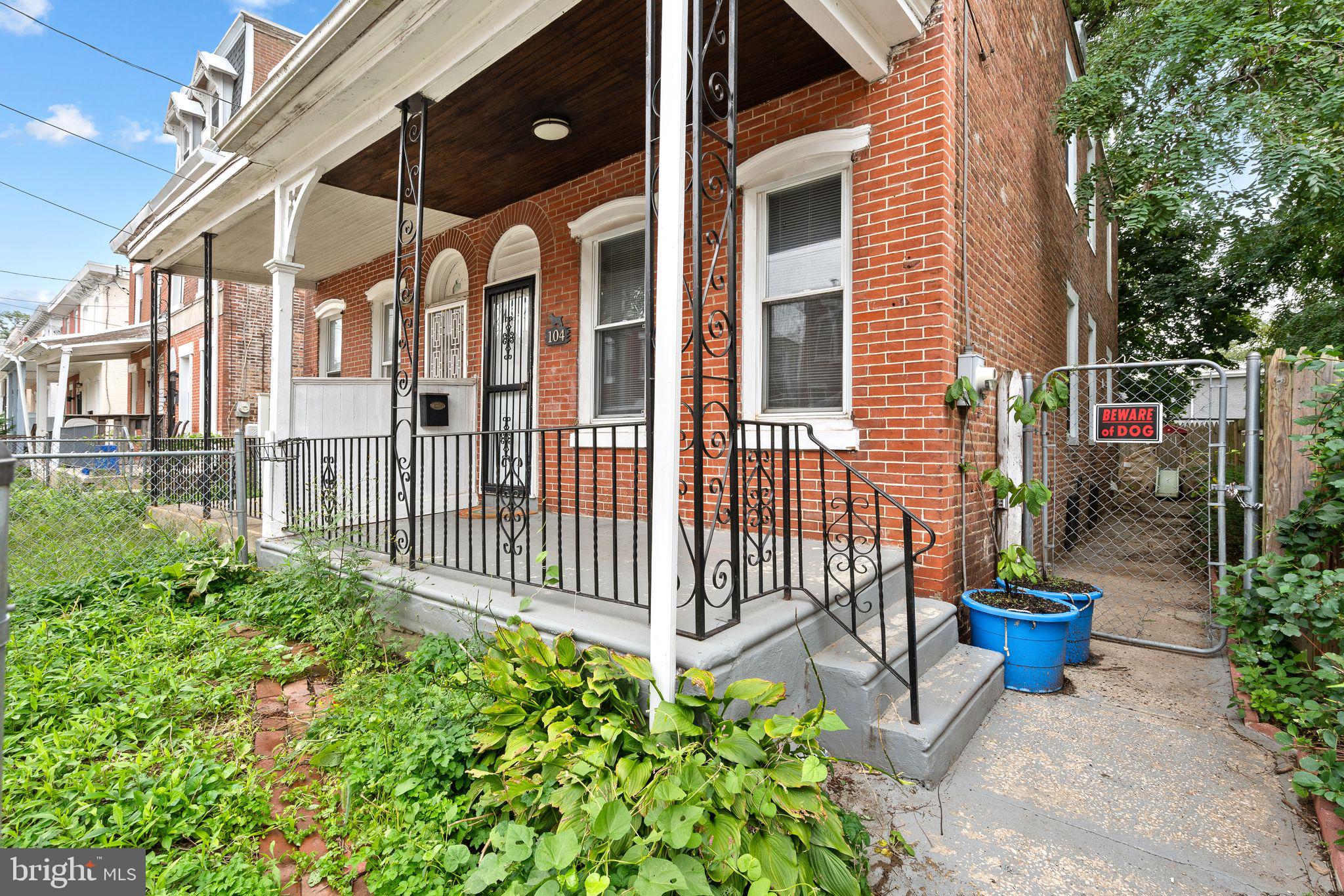 104 E PASTORIUS STREET