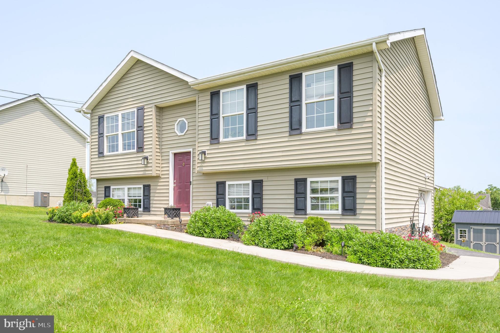 PIKESIDE MEADOWS - Residential