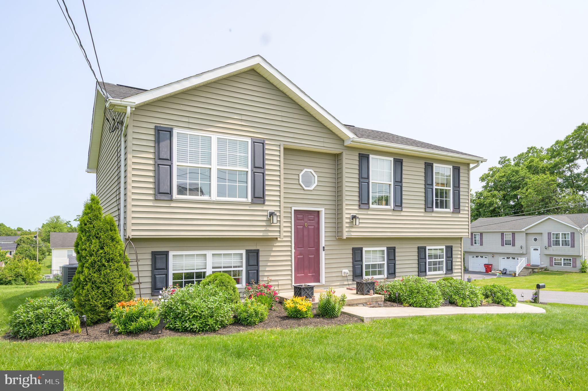 PIKESIDE MEADOWS - Residential