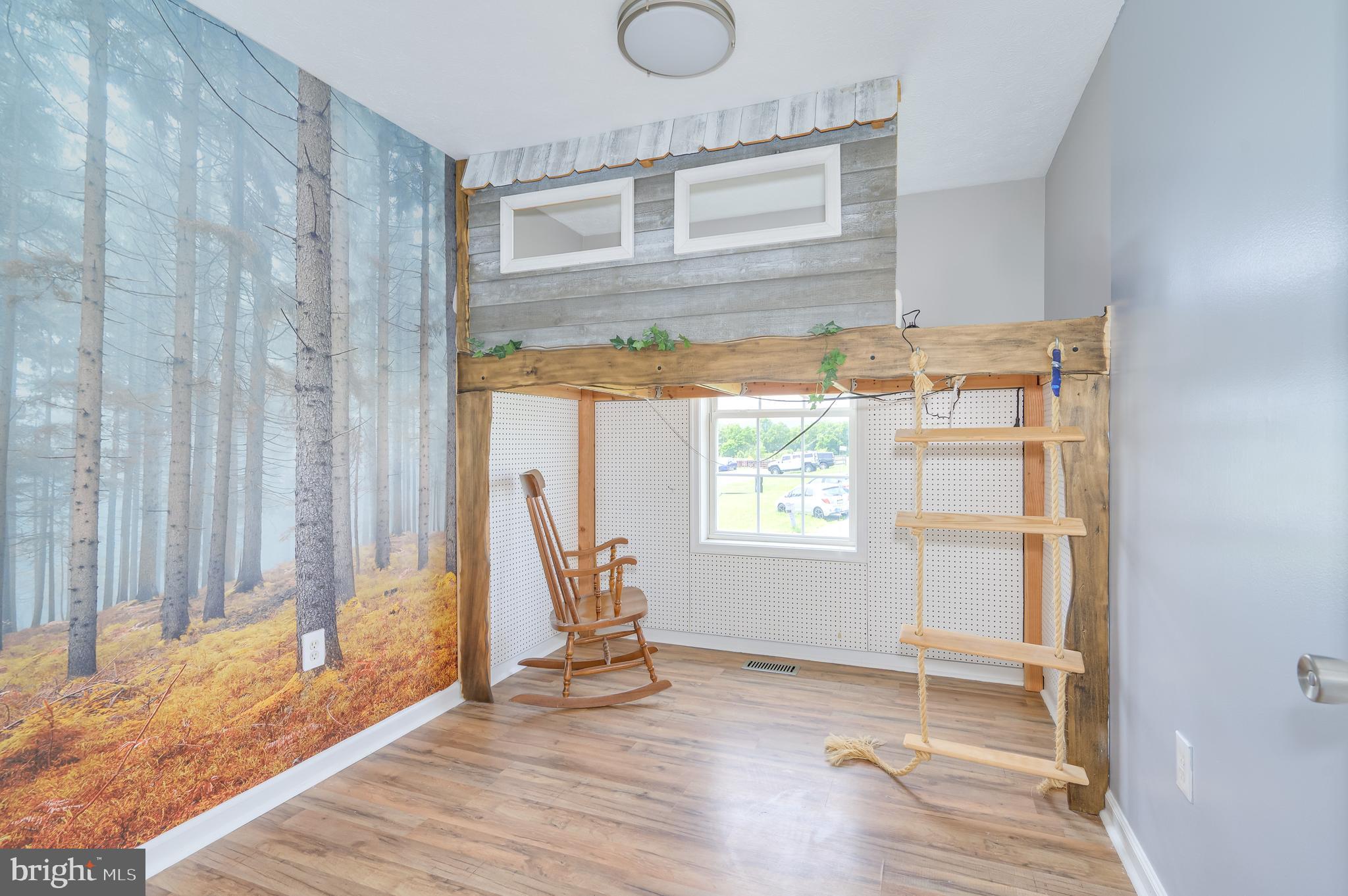 PIKESIDE MEADOWS - Residential