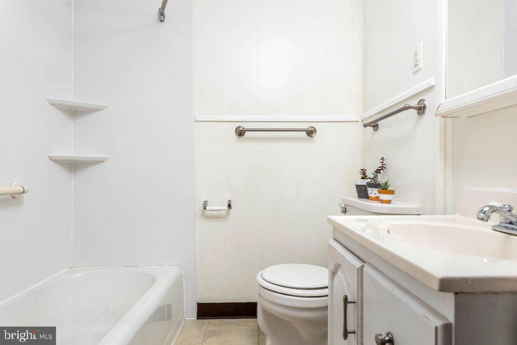 CONSHOHOCKEN - Residential Lease