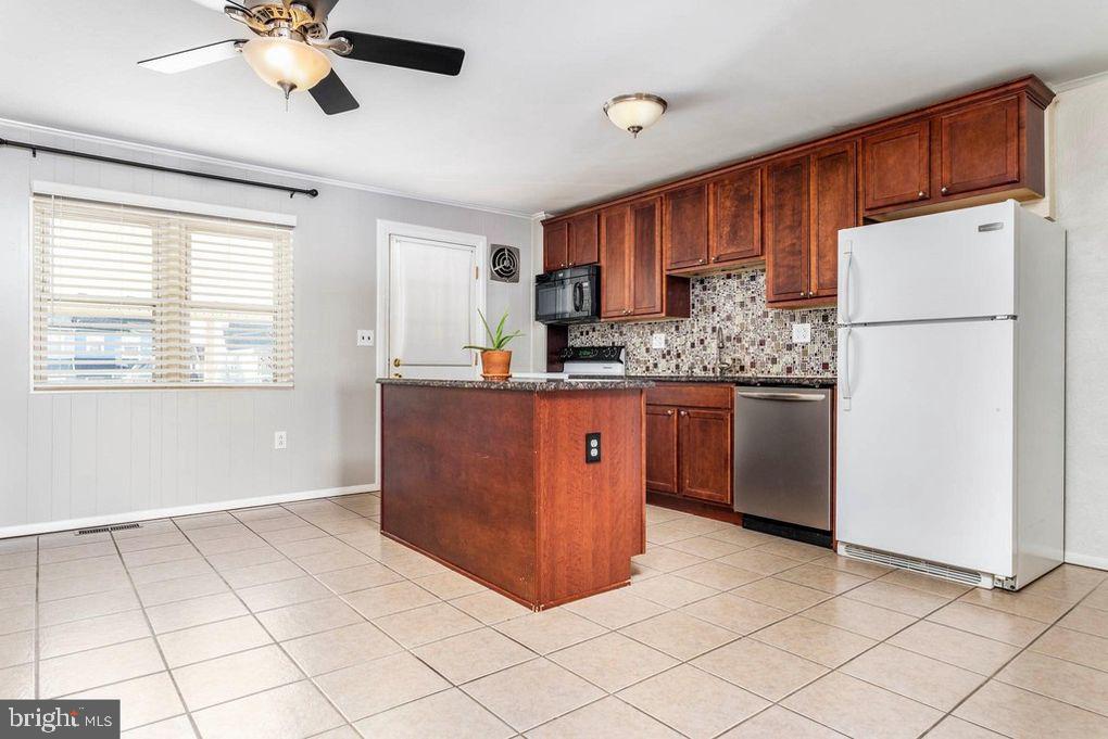 CONSHOHOCKEN - Residential Lease