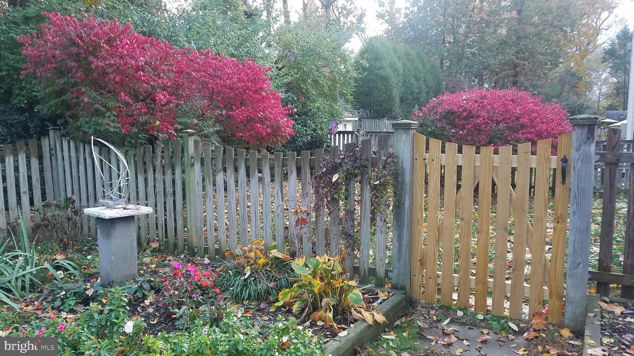 OAKMONT - Residential