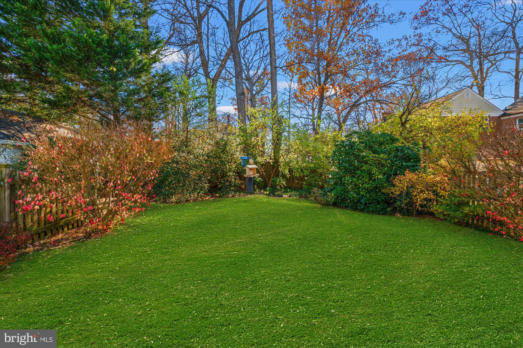 OAKMONT - Residential