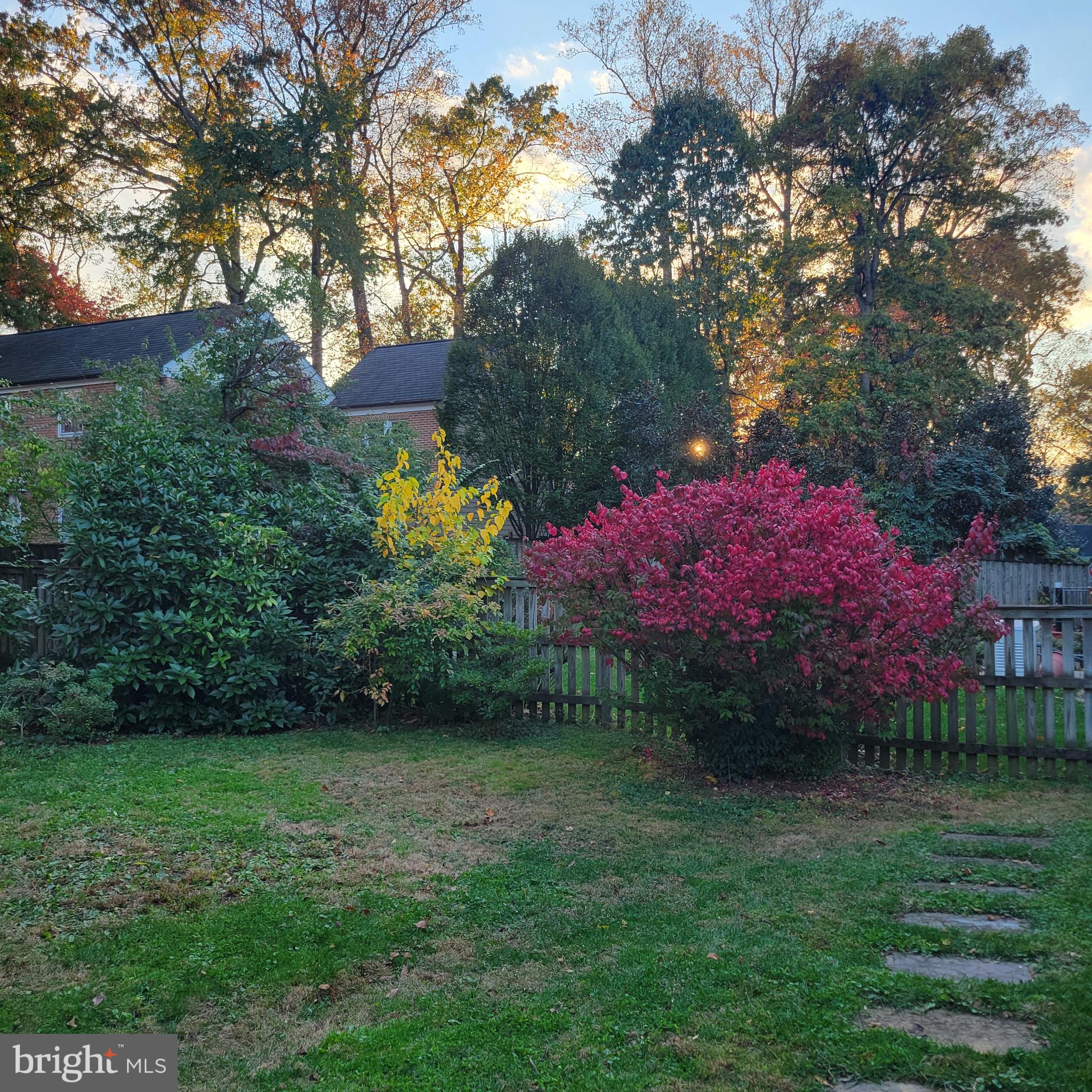 OAKMONT - Residential