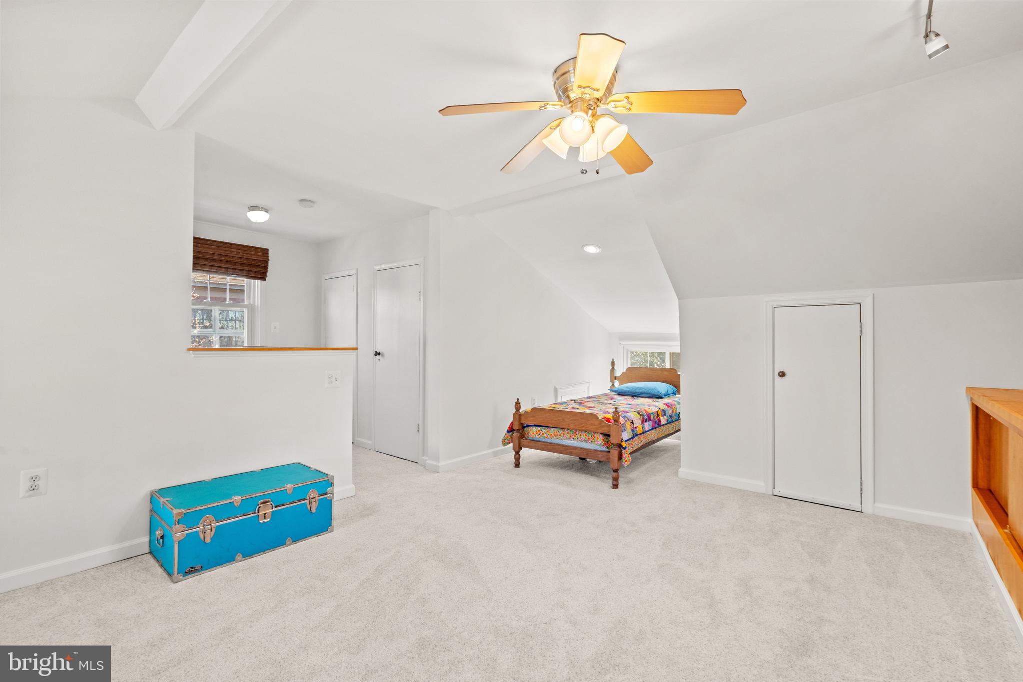 OAKMONT - Residential