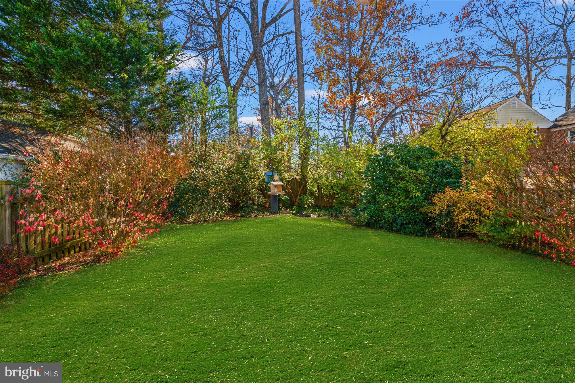 OAKMONT - Residential