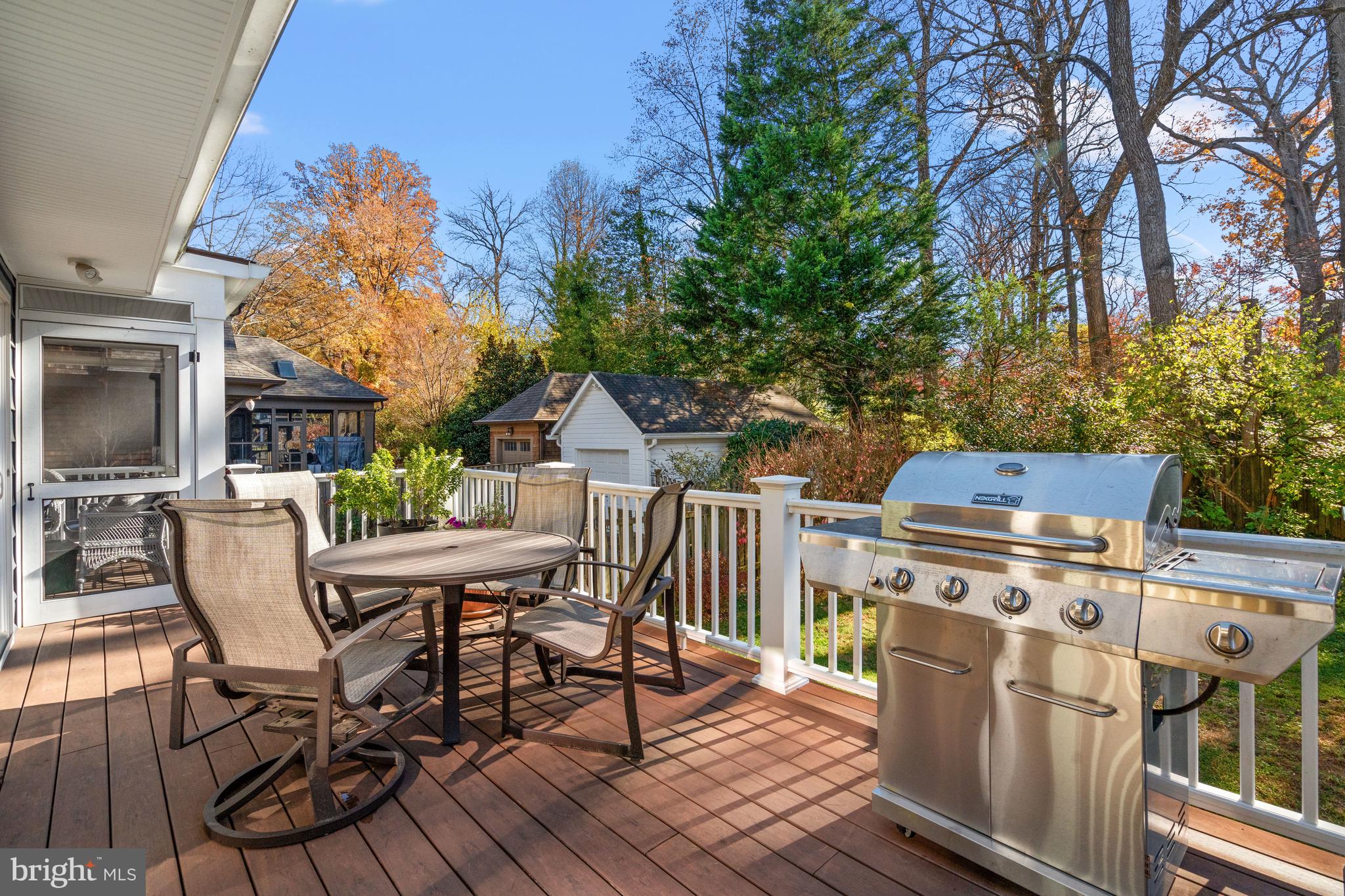 OAKMONT - Residential