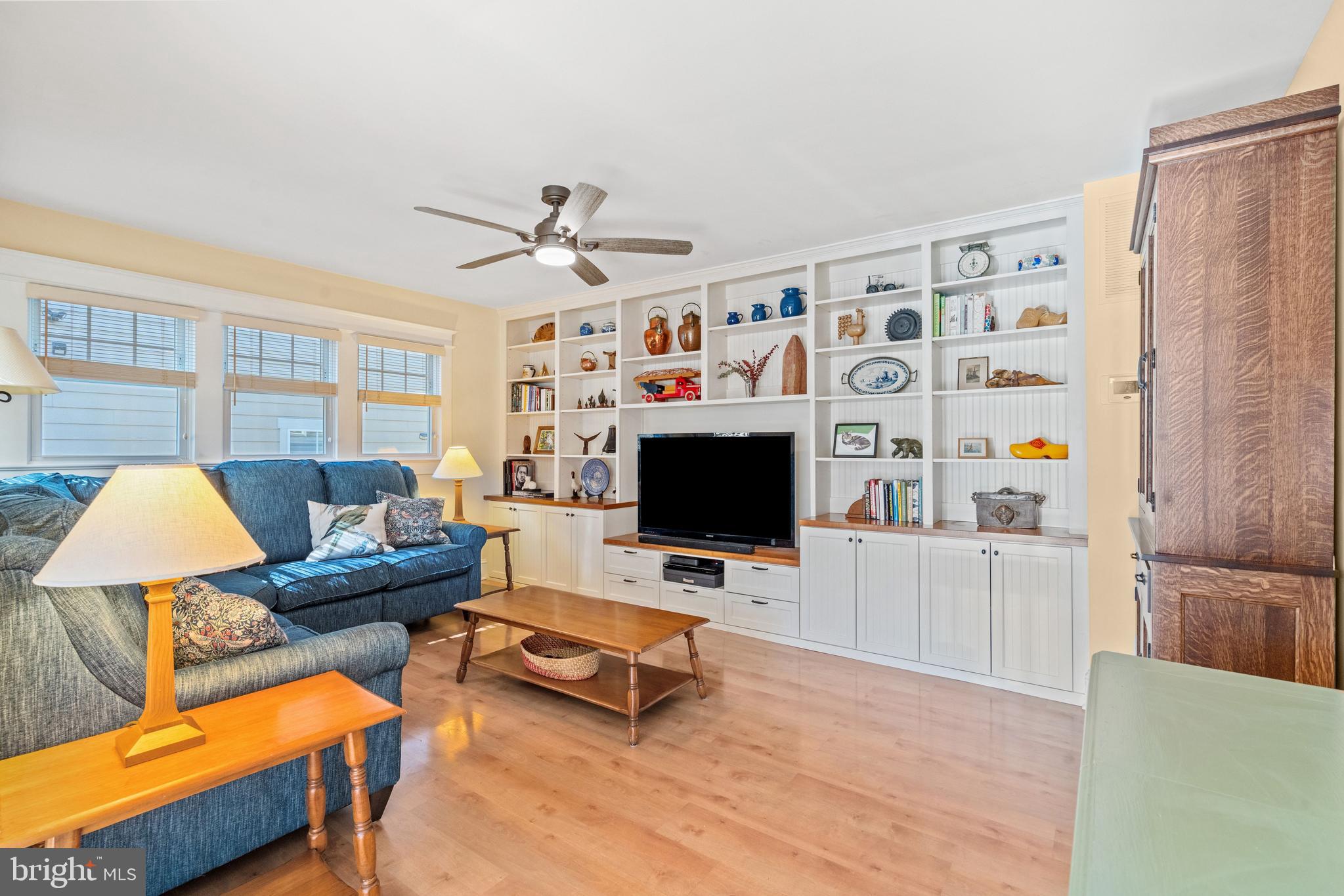 OAKMONT - Residential