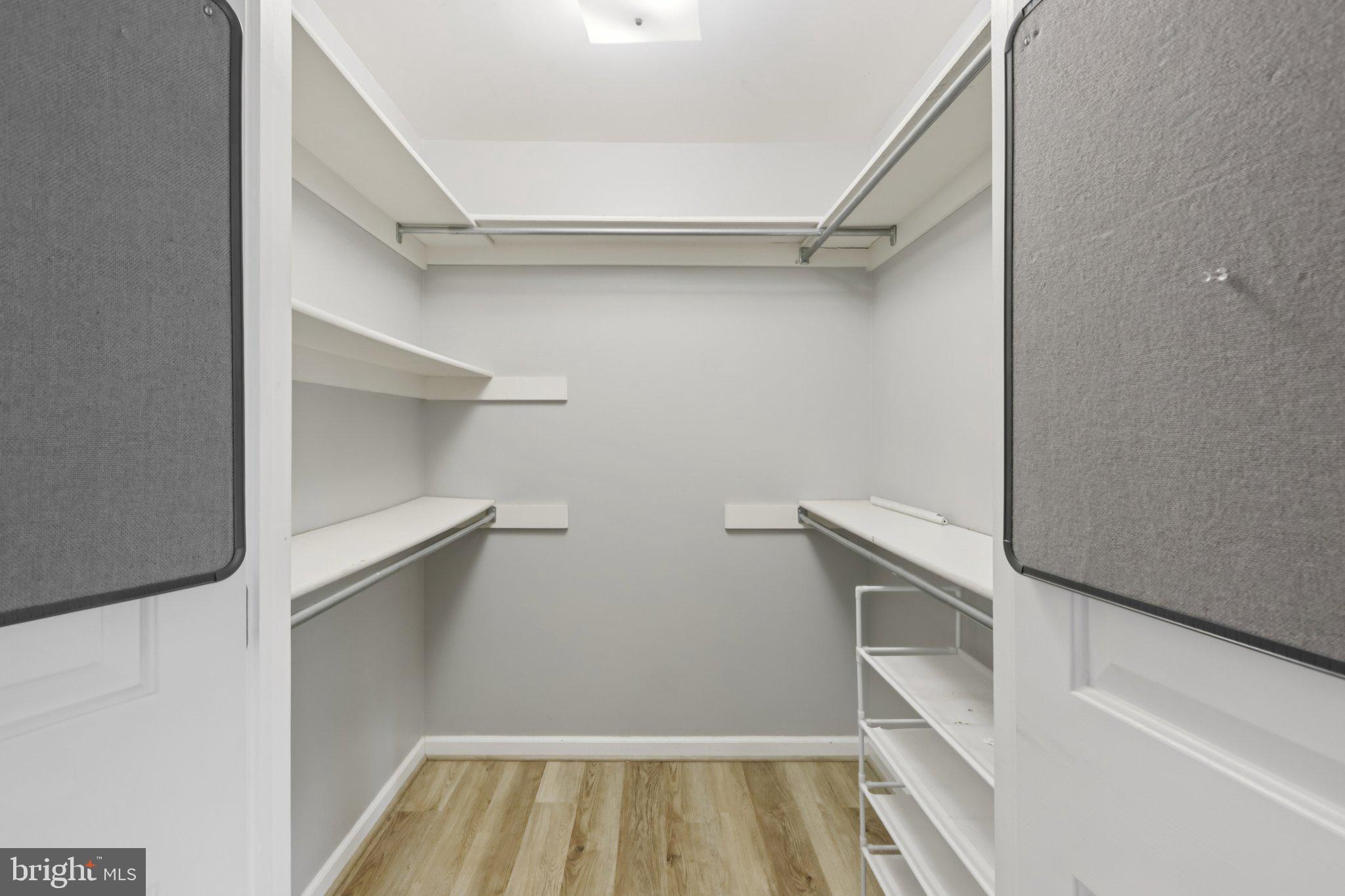 SPRING OAK ESTS - Residential