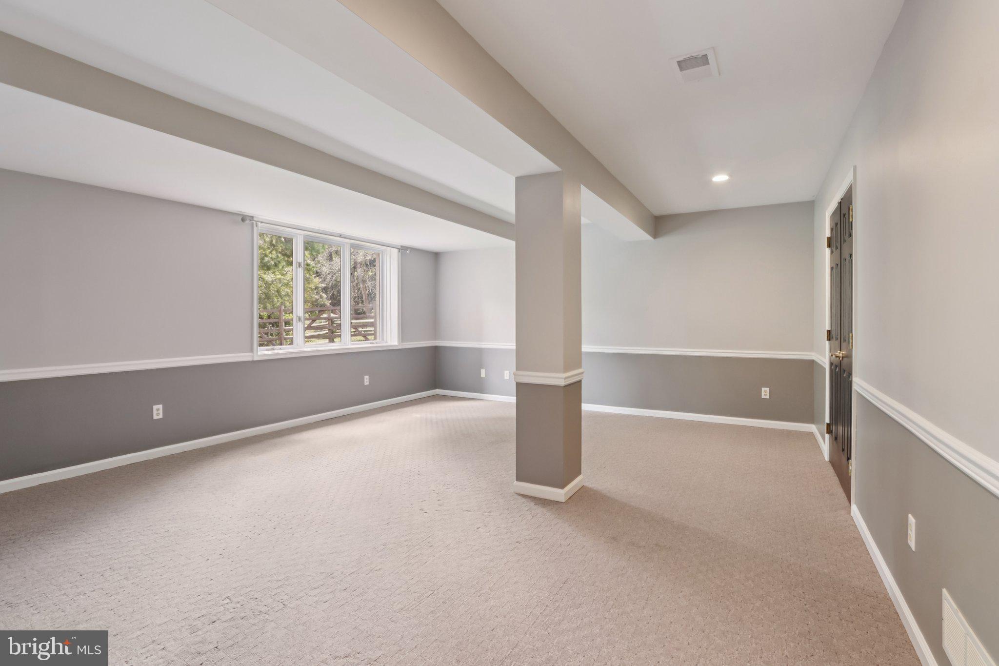 SPRING OAK ESTS - Residential