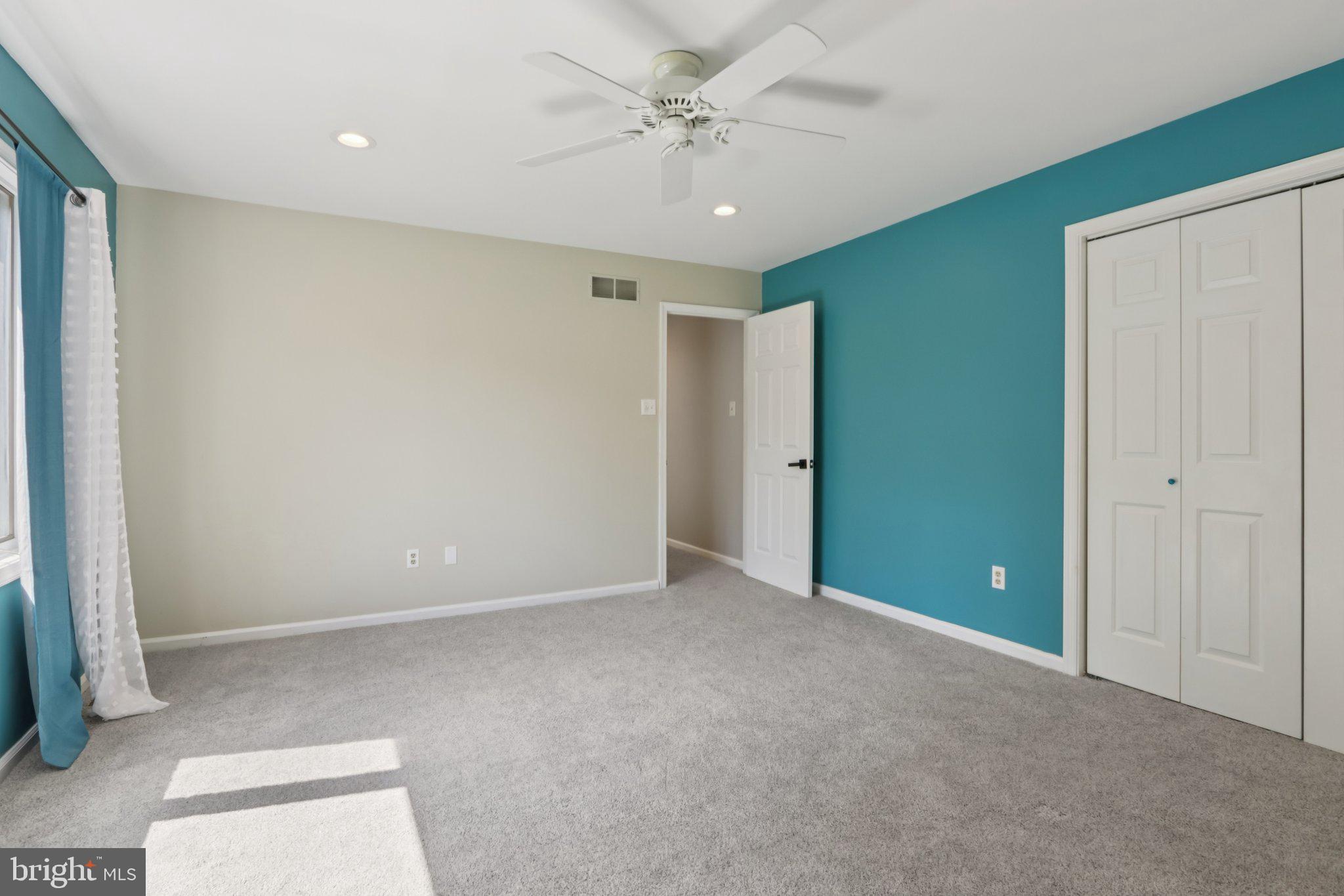 SPRING OAK ESTS - Residential