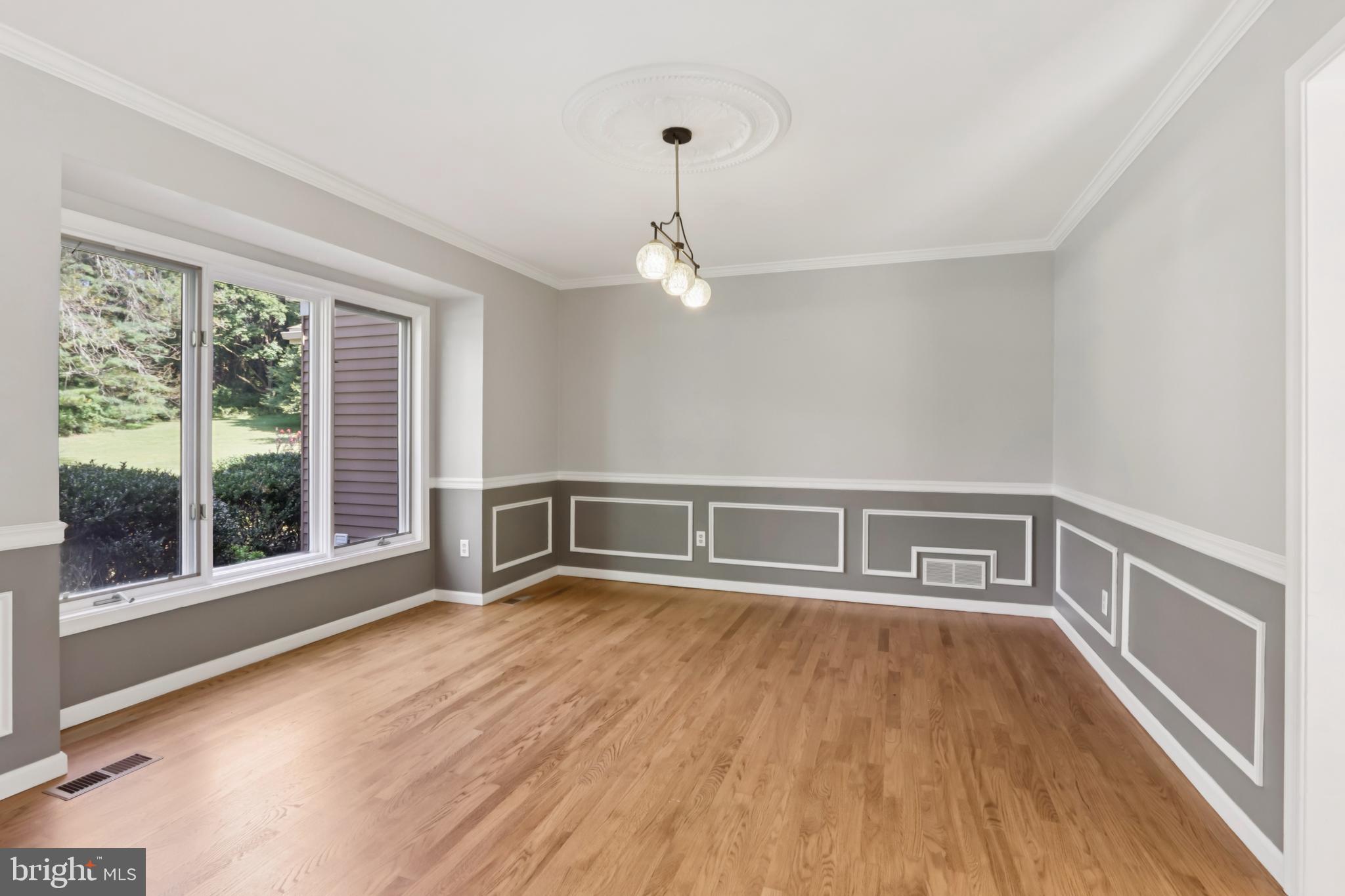 SPRING OAK ESTS - Residential