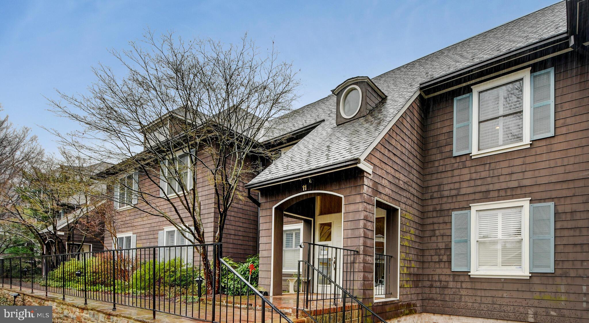 ROLAND PARK - Residential