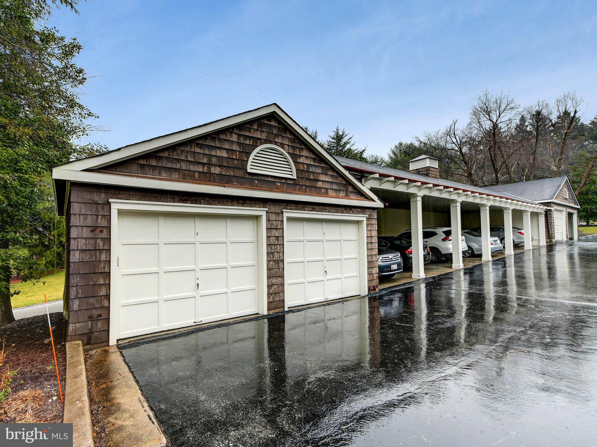 ROLAND PARK - Residential