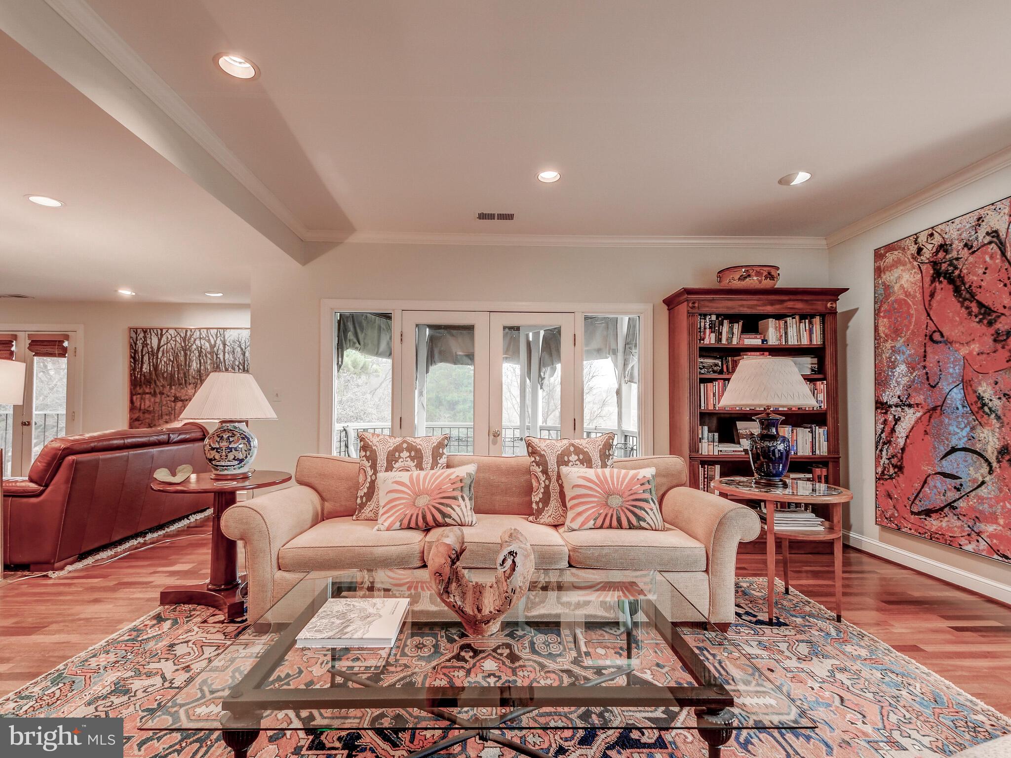 ROLAND PARK - Residential