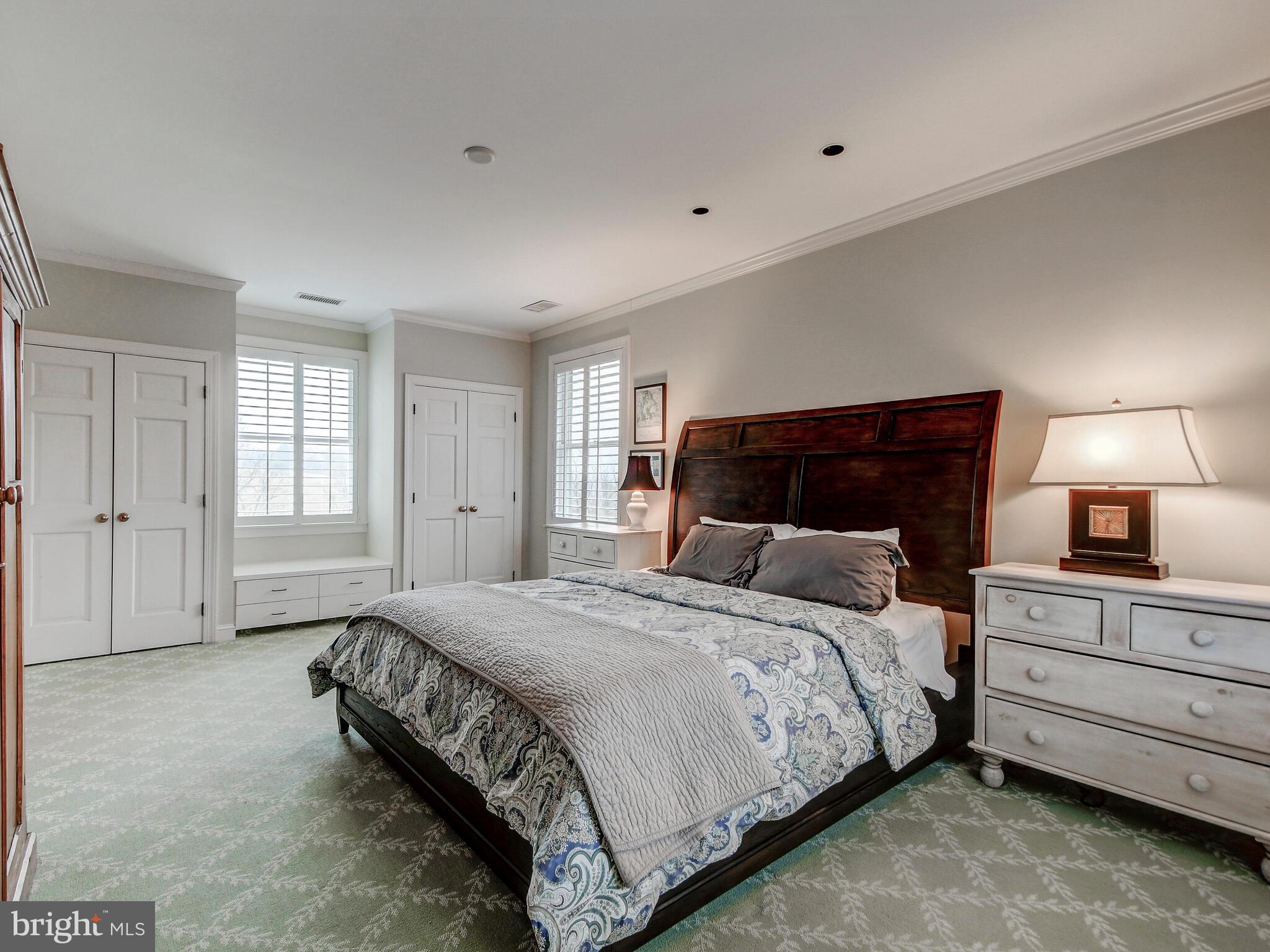 ROLAND PARK - Residential