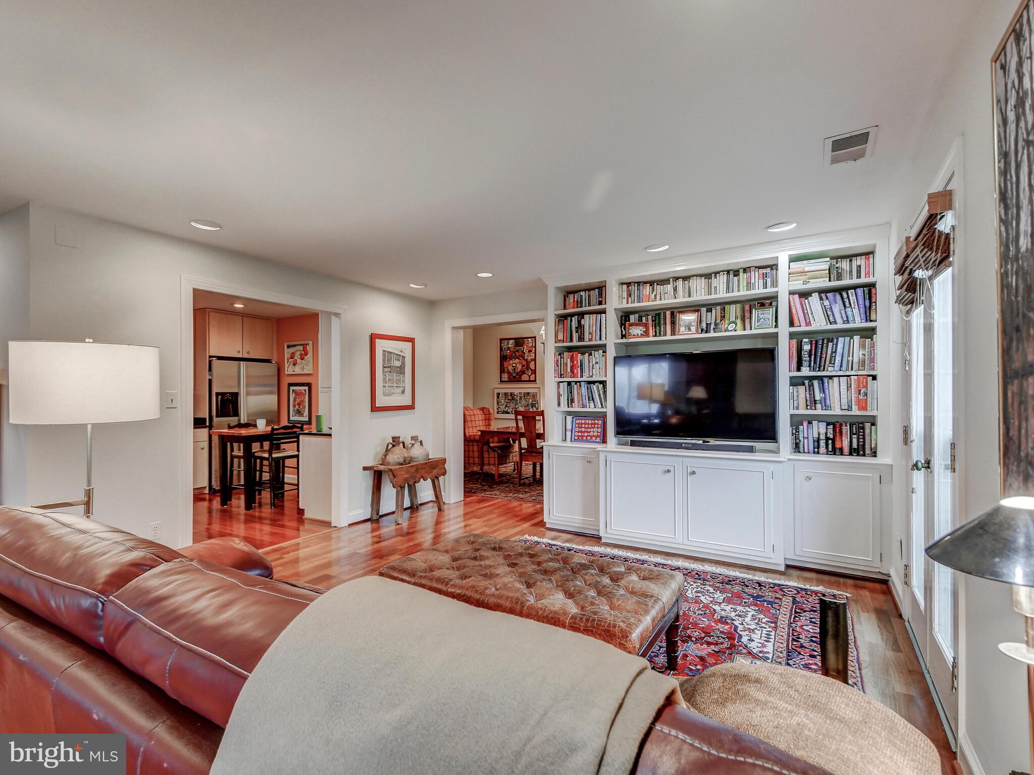 ROLAND PARK - Residential