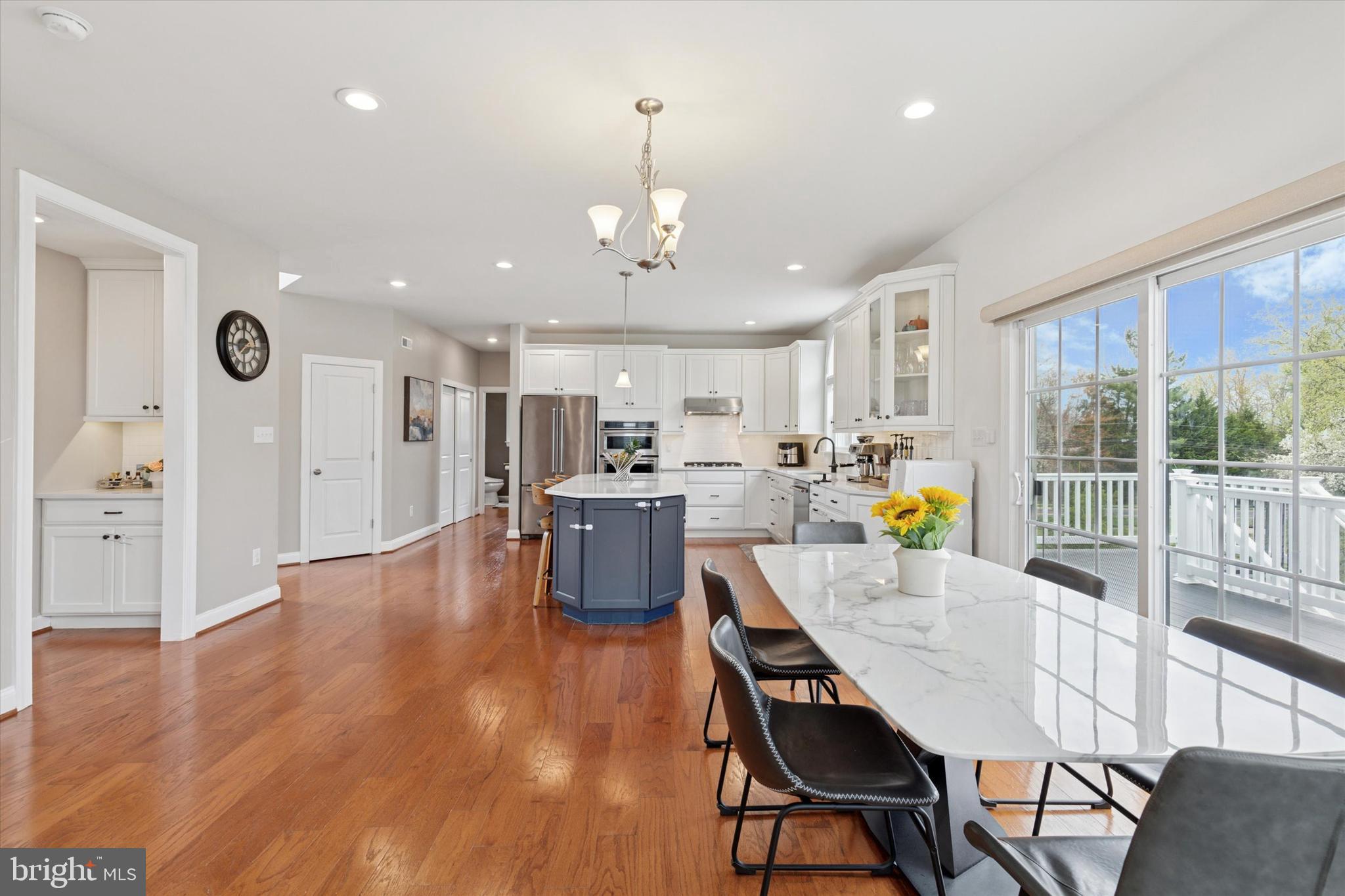 FOXTAIL FARM - Residential
