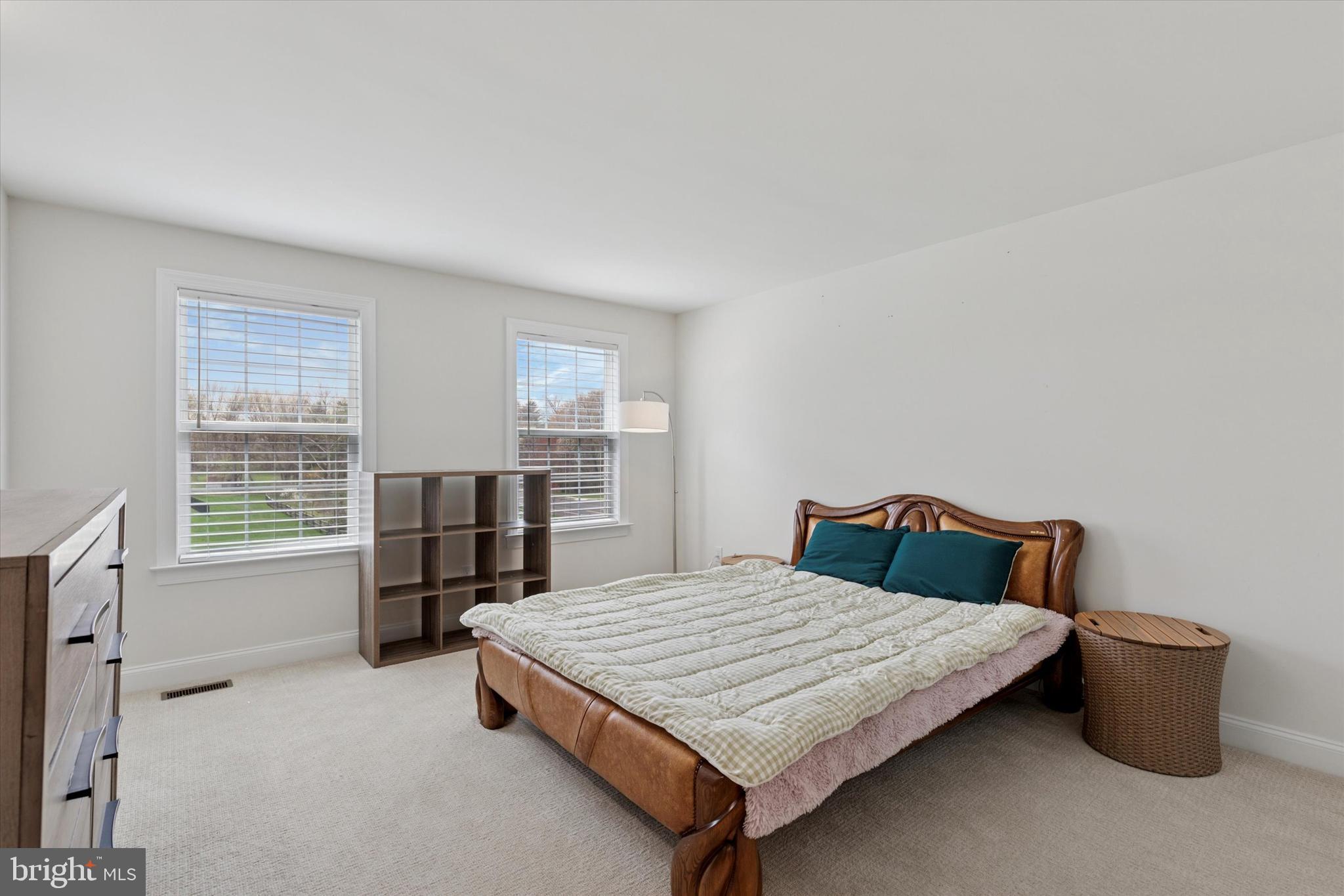 FOXTAIL FARM - Residential