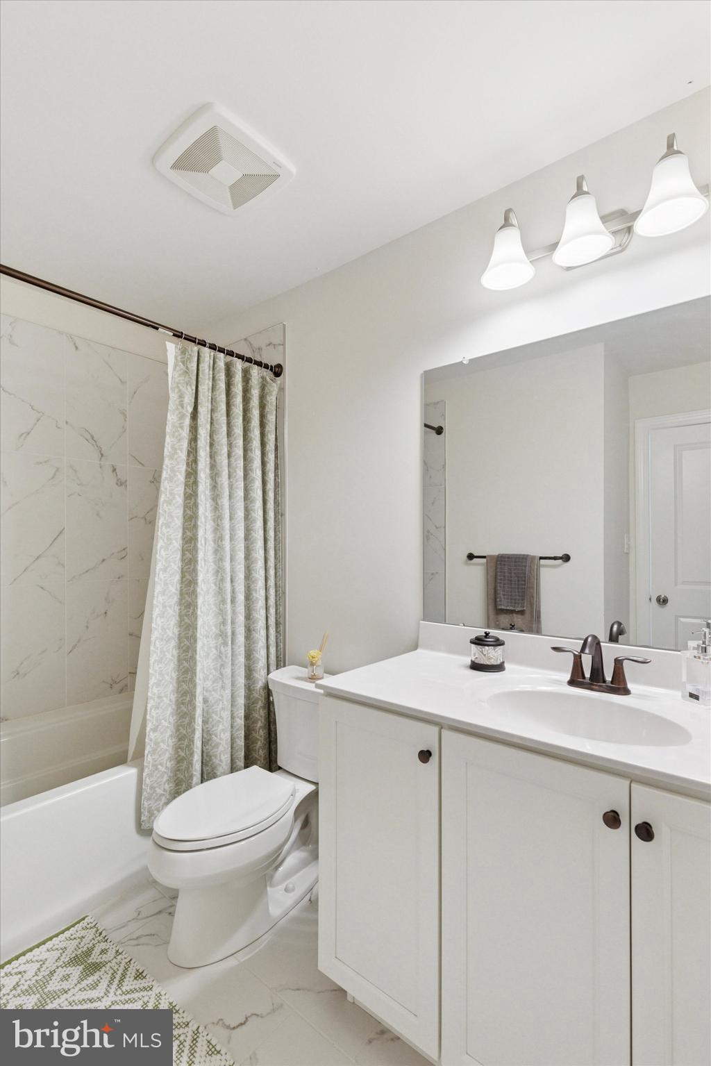 FOXTAIL FARM - Residential