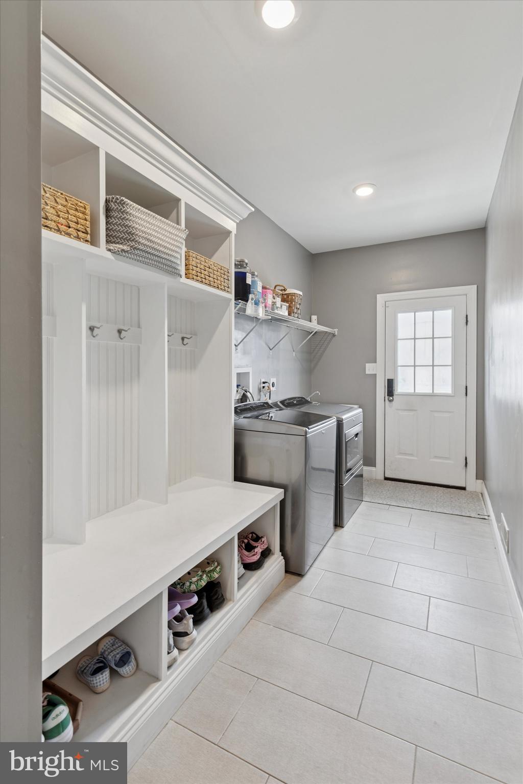 FOXTAIL FARM - Residential
