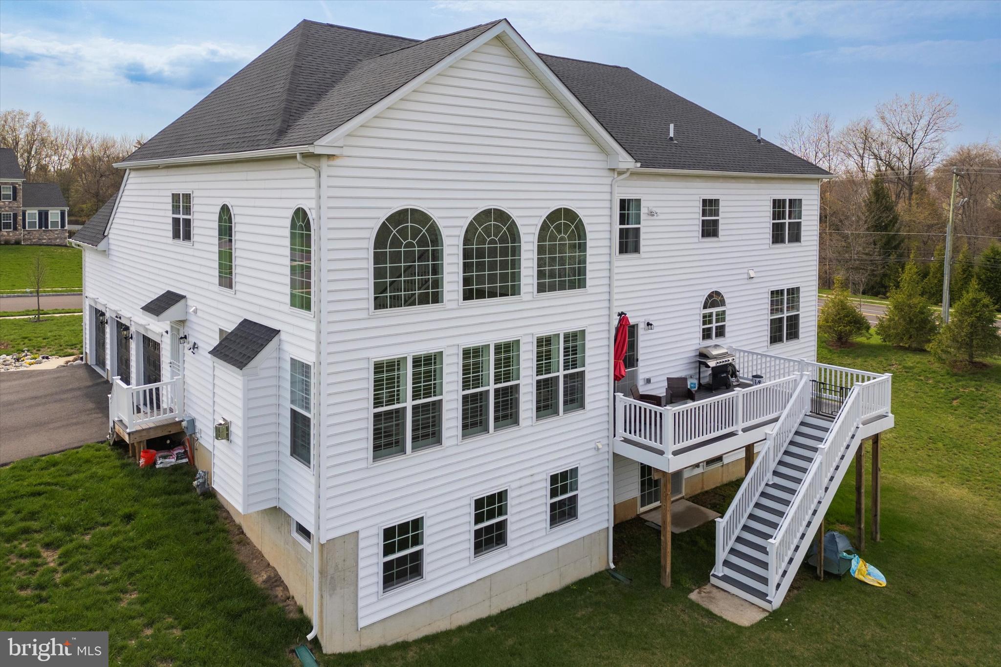FOXTAIL FARM - Residential