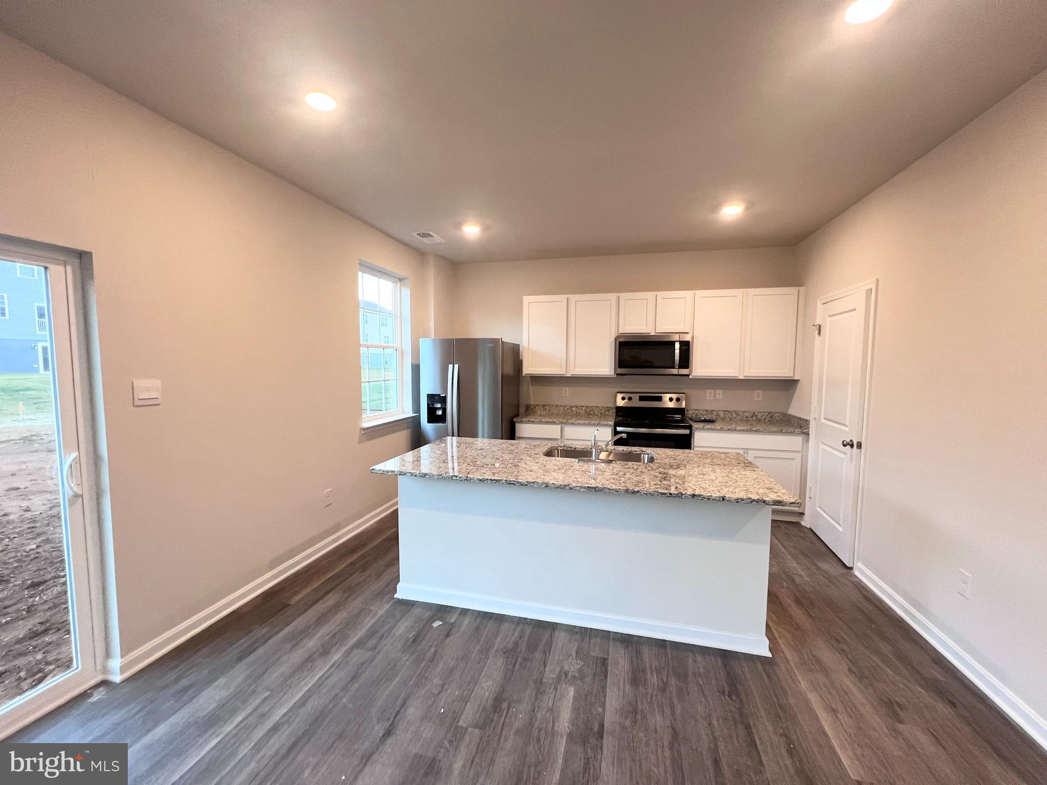 RED HILL - Residential