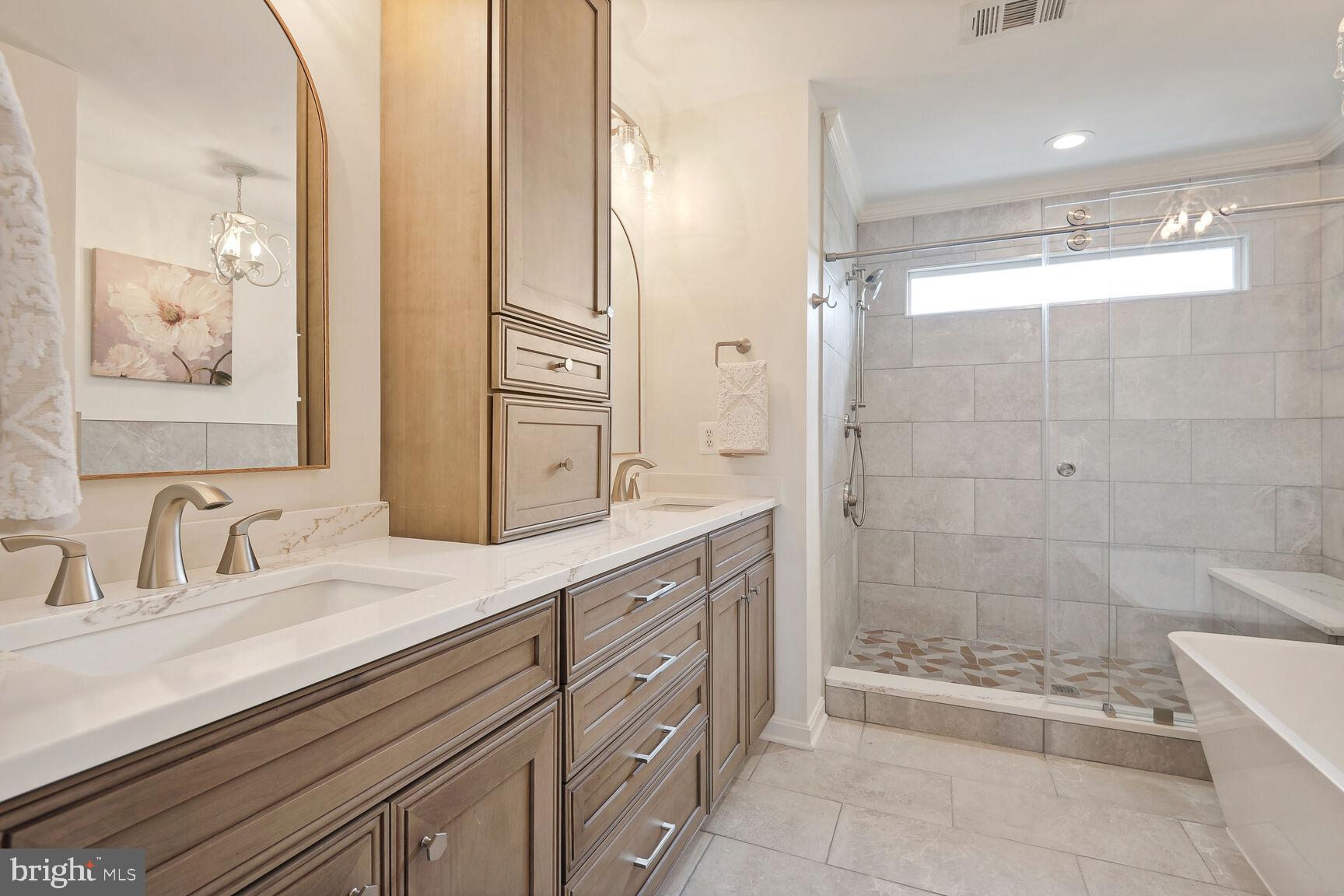 BELMONT FOREST - Residential