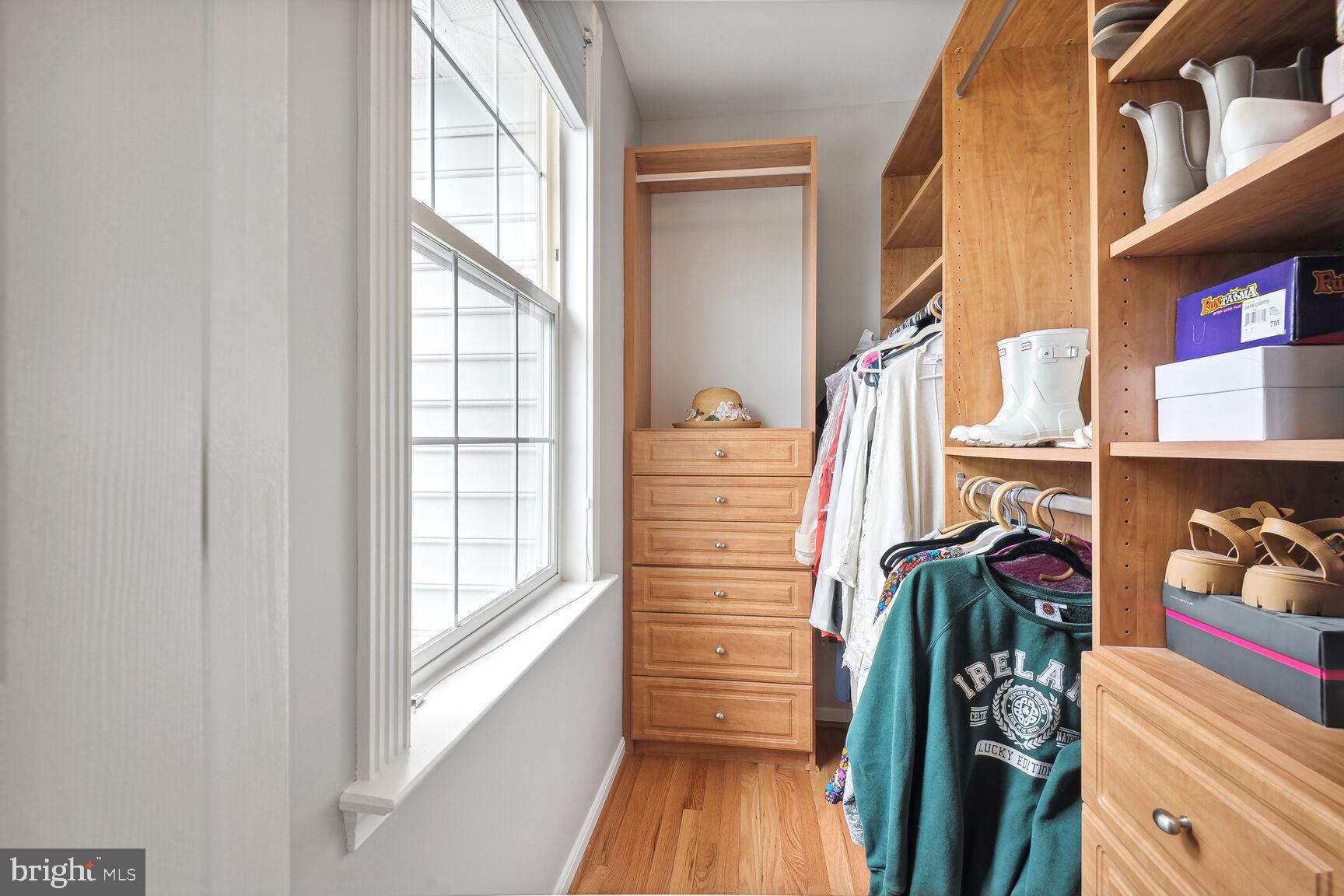 BELMONT FOREST - Residential