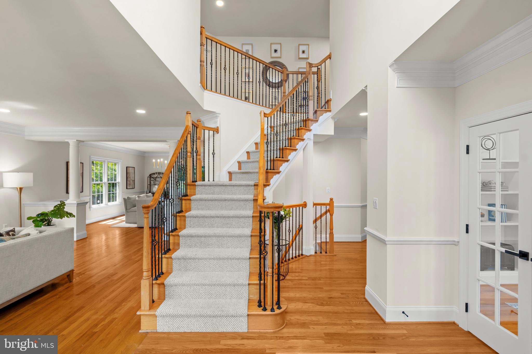 STONEWALL MANOR - Residential