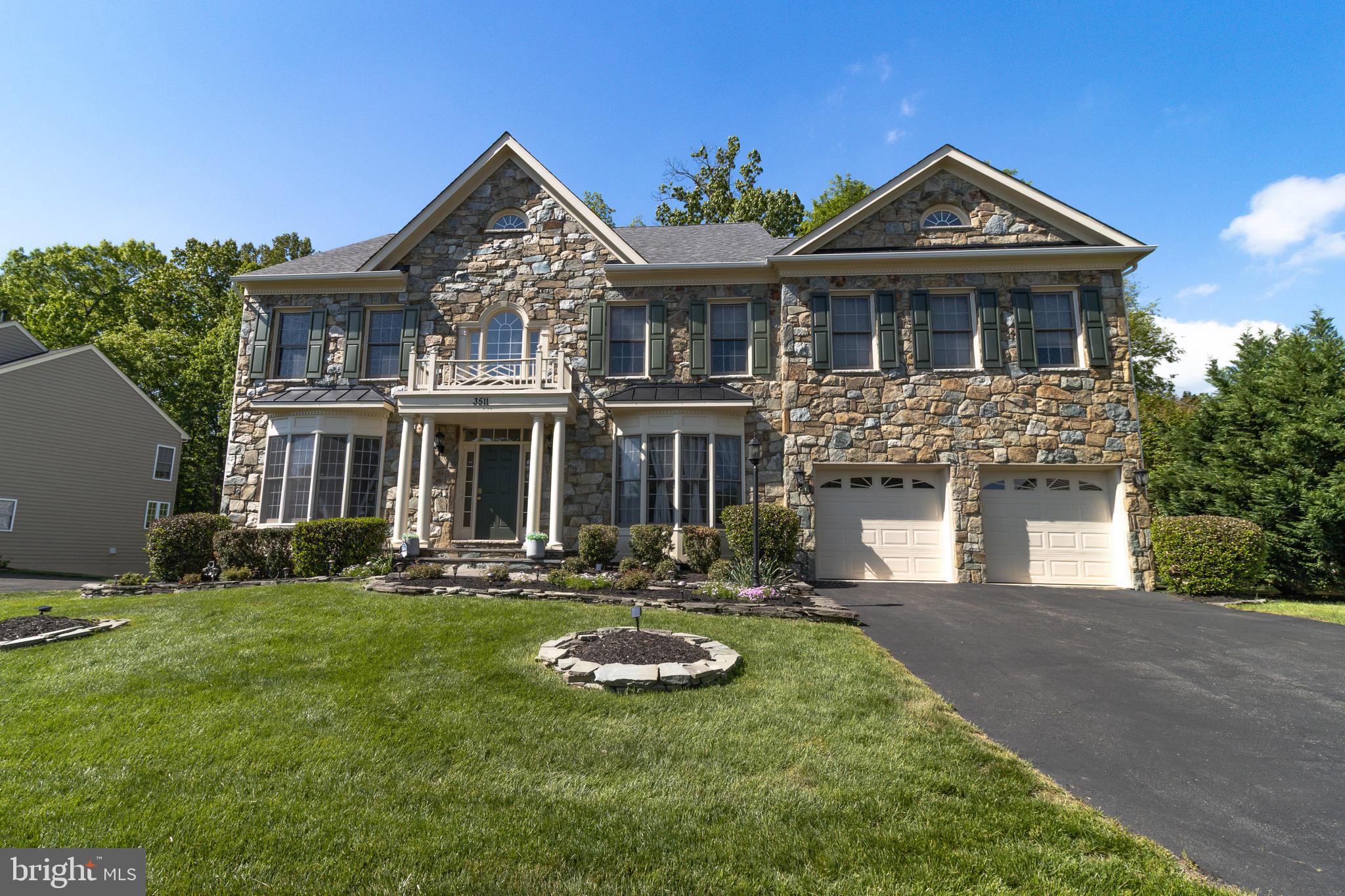 STONEWALL MANOR - Residential