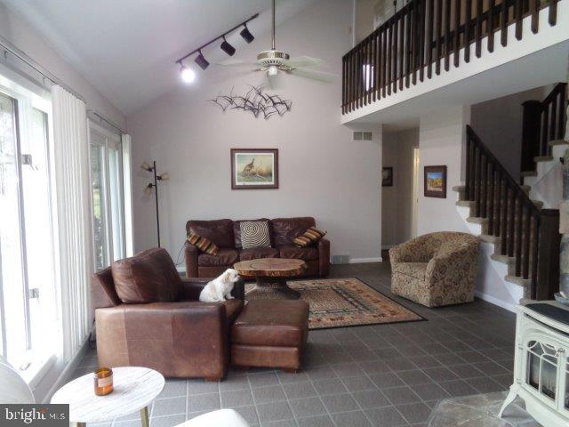 YELLOW BREECHES - Residential