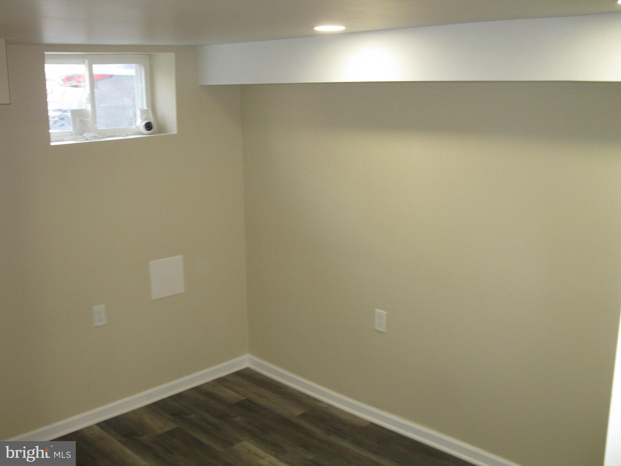 MADISON EASTEND - Residential Lease