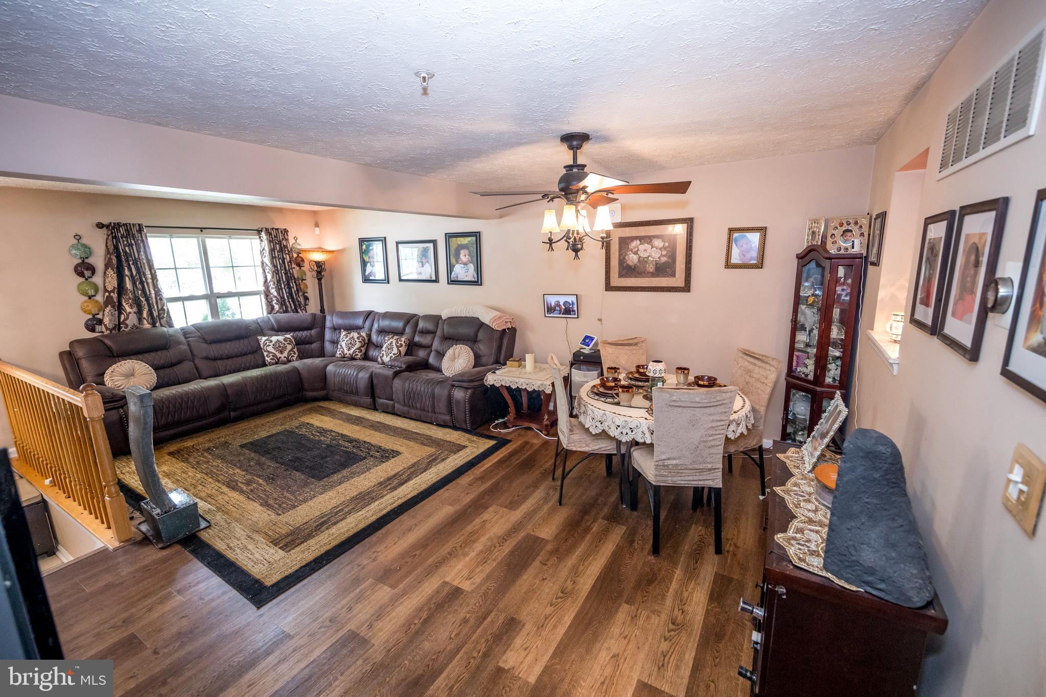 225 WOODLAND GREEN WAY